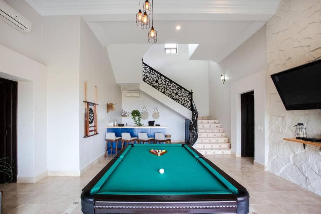 Villa de 6 Recámaras con Vistas al Mar en Pedregal — 23