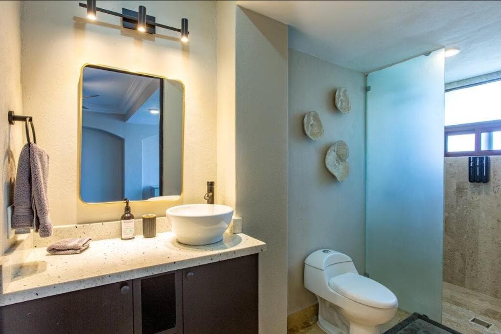 Villa de 6 Recámaras con Vistas al Mar en Pedregal — 18