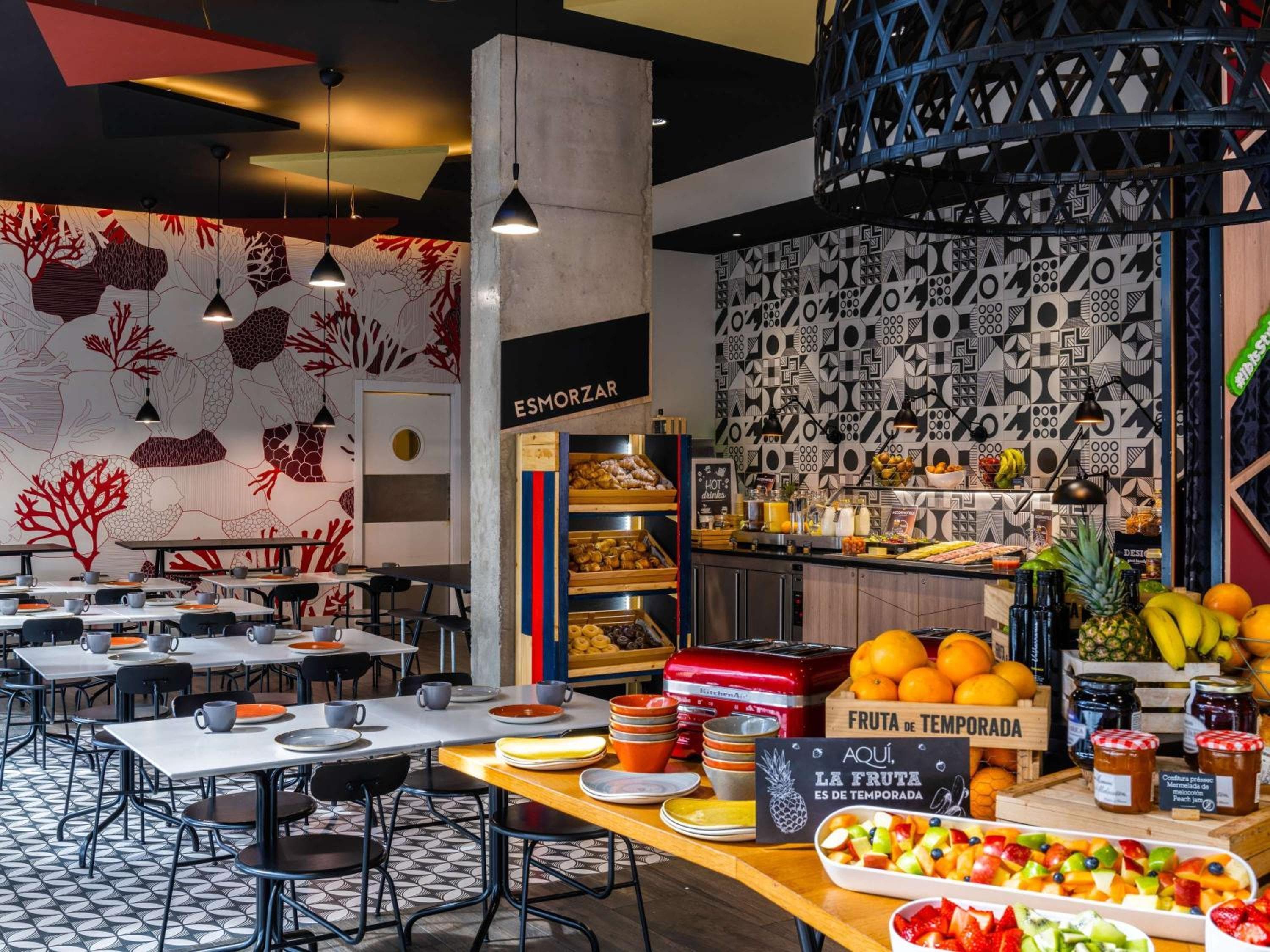 ibis Styles Barcelona City Bogatell — 7