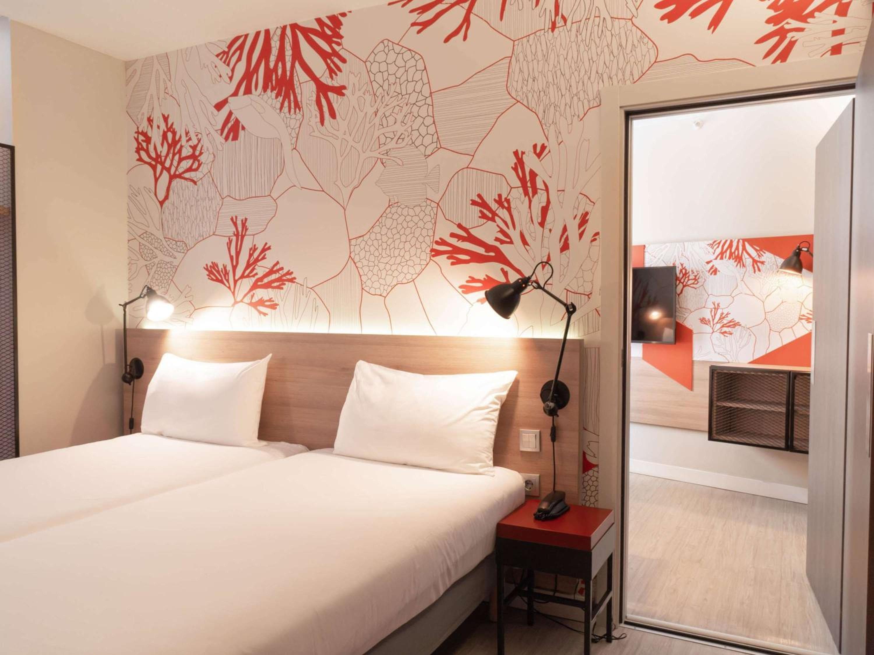 ibis Styles Barcelona City Bogatell — 12