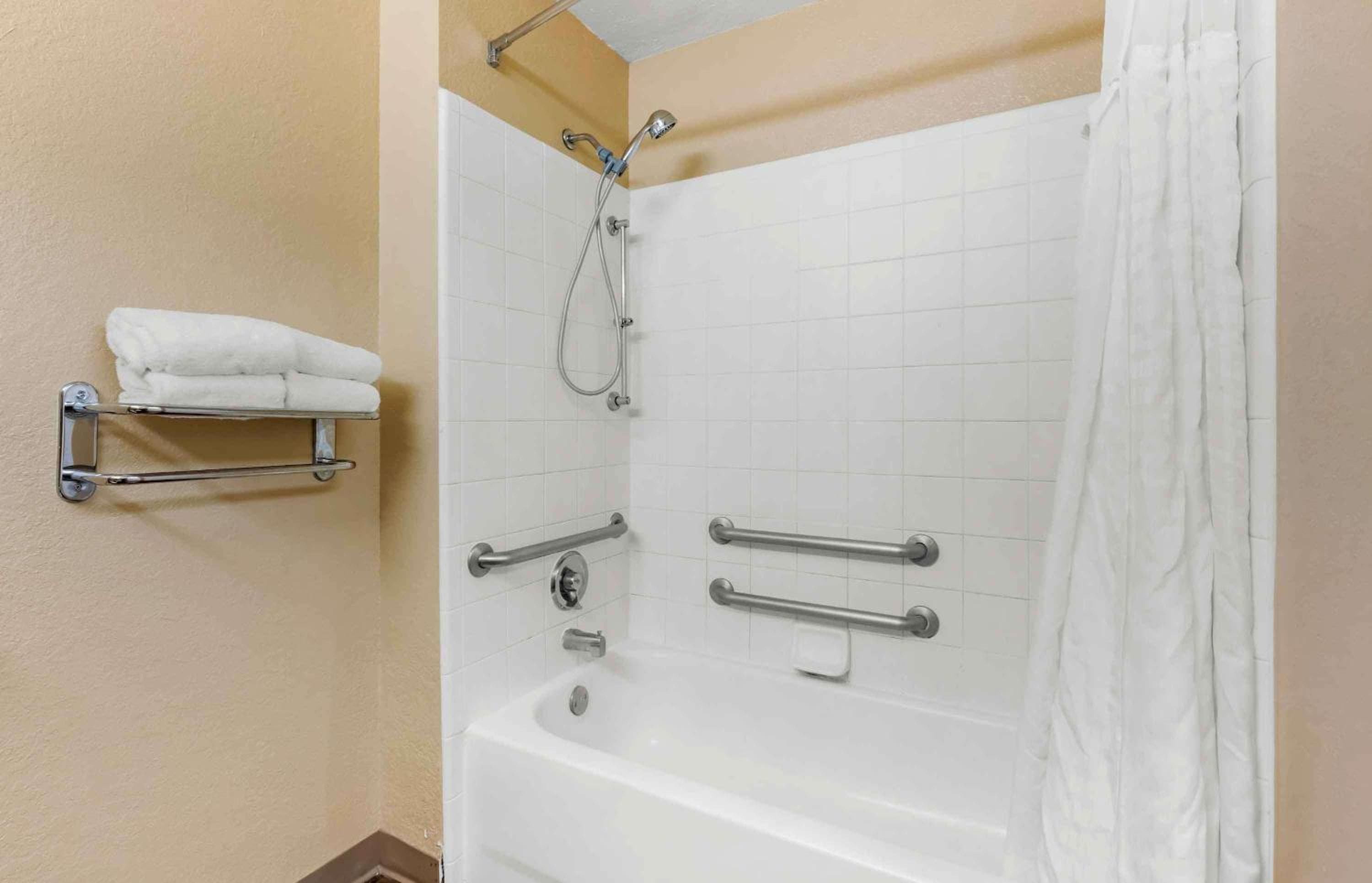 Extended Stay America Select Suites - Orlando - Southpark - Equity Row — 9
