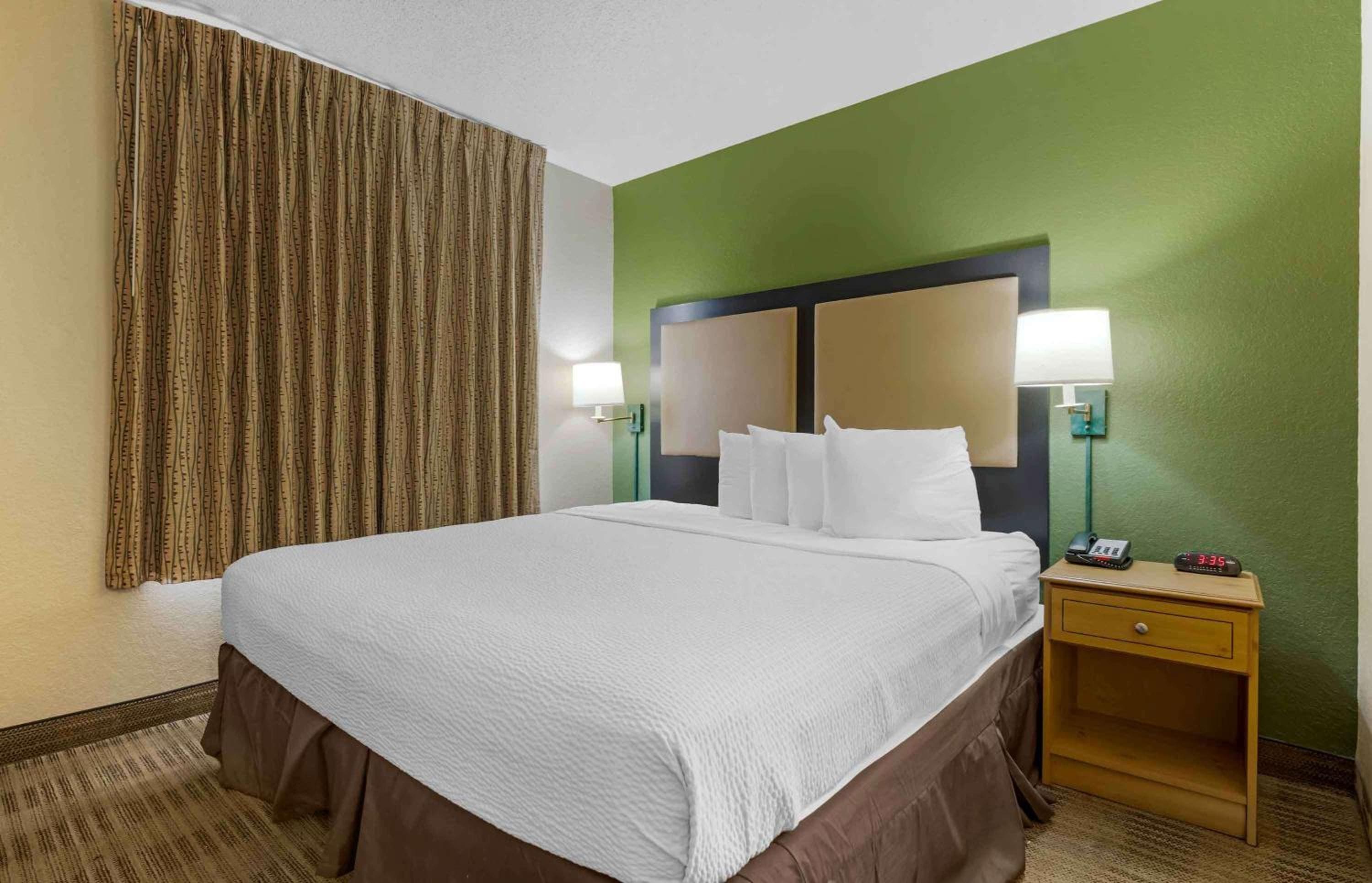 Extended Stay America Select Suites - Orlando - Southpark - Equity Row — 22