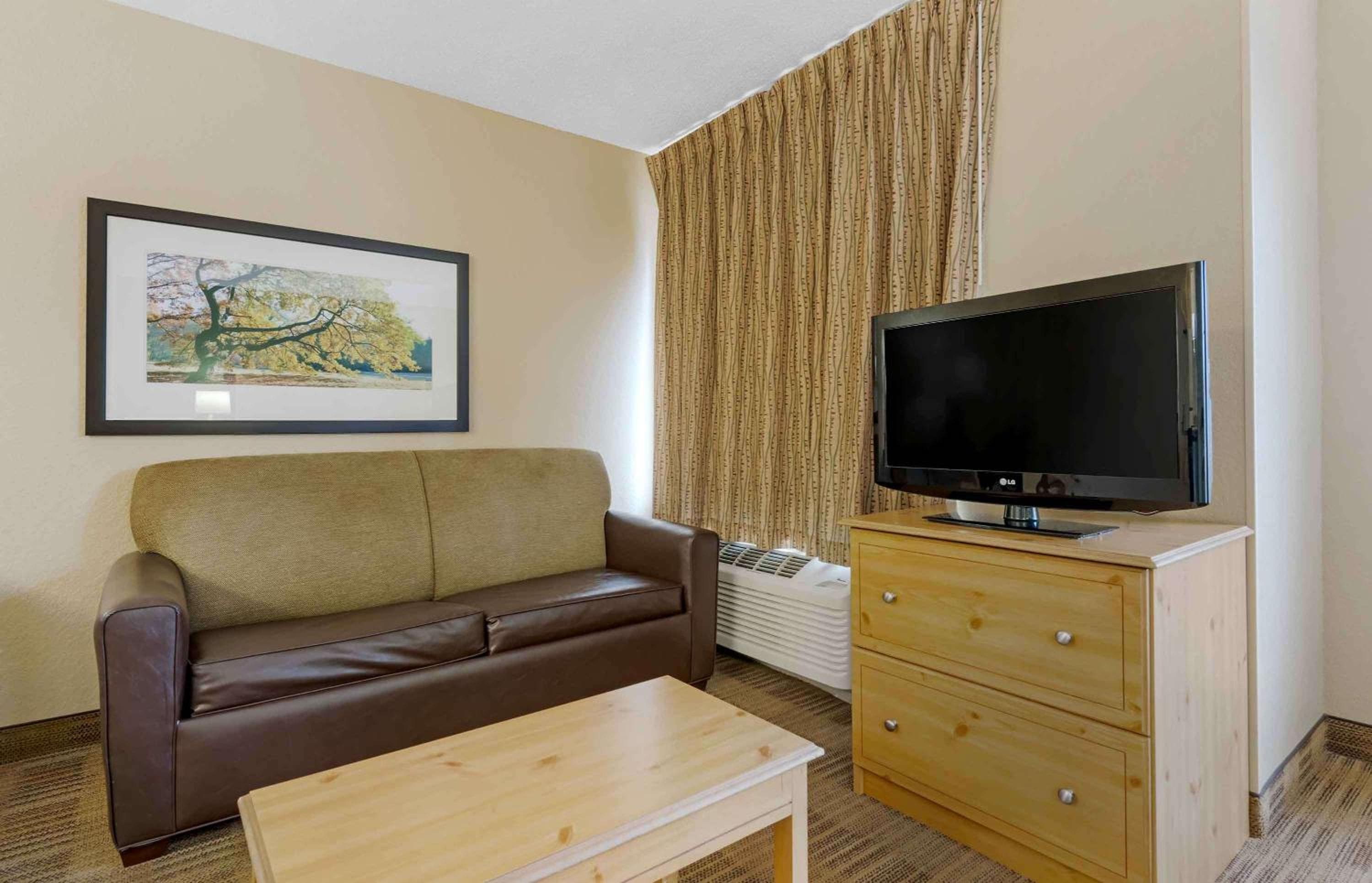 Extended Stay America Select Suites - Orlando - Southpark - Equity Row — 24