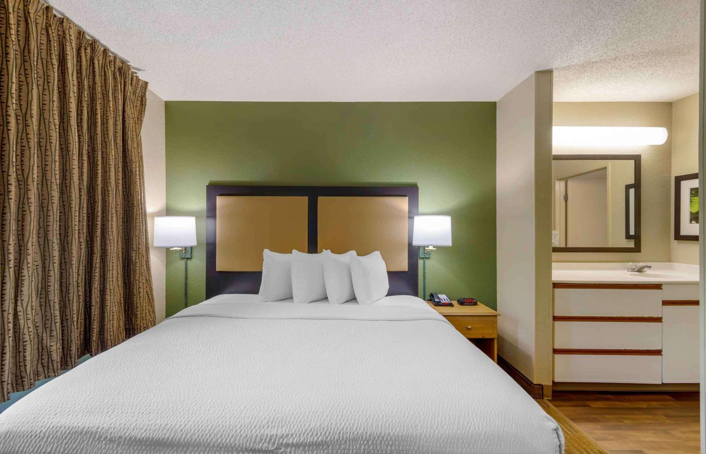 Extended Stay America Select Suites - Orlando - Southpark - Equity Row — 27