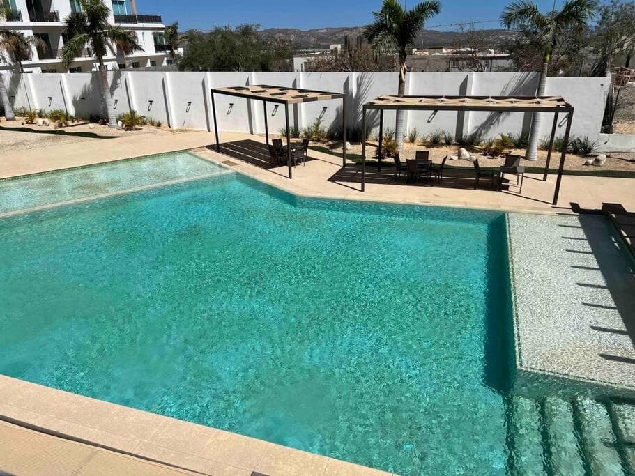 Penthouse with panoramic terrace and pool — 3