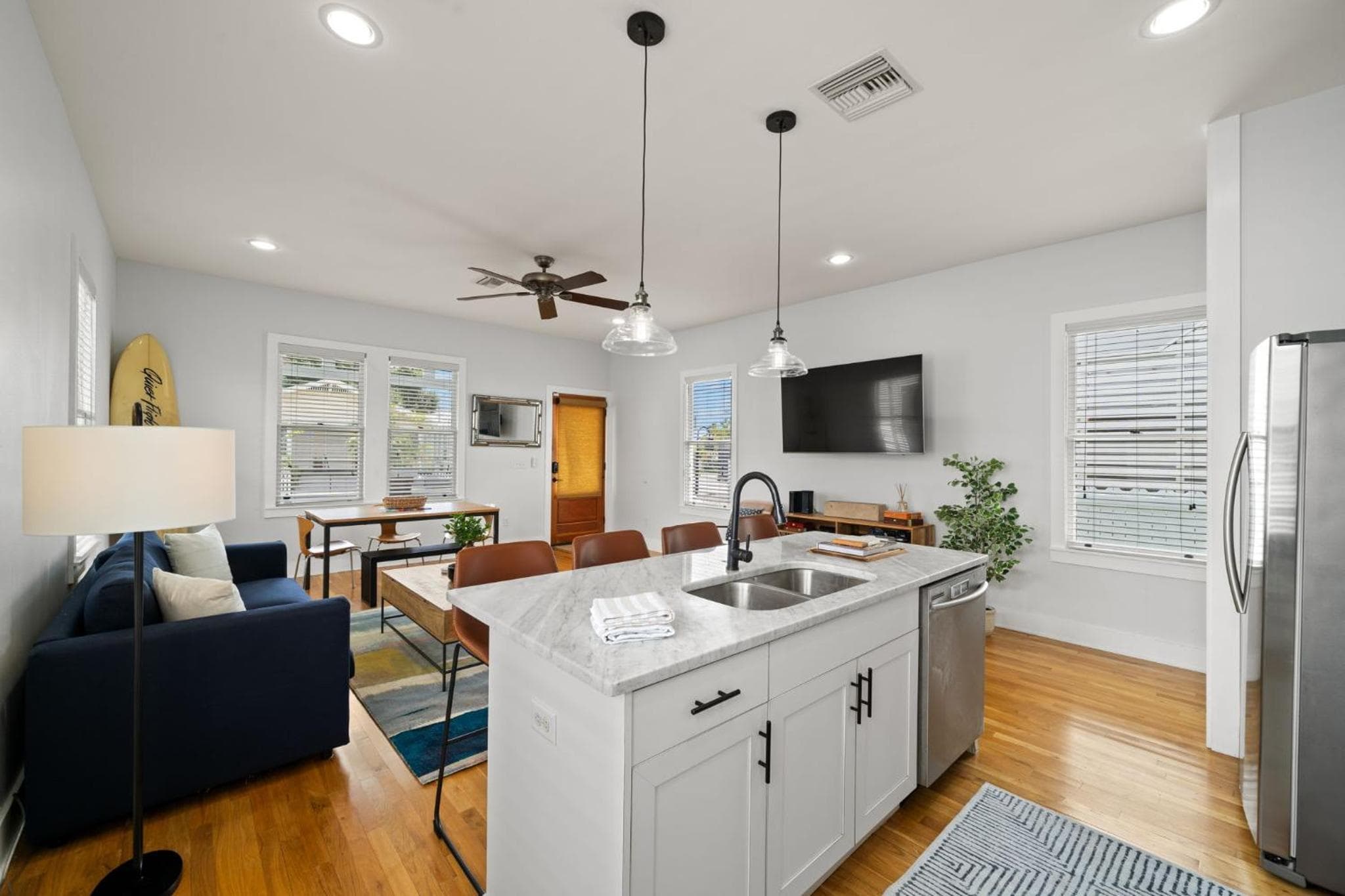 NEW! Casa Fuente - Historic "Shotgun Style" Ybor Bungalow, Steps to 7th Ave — 11
