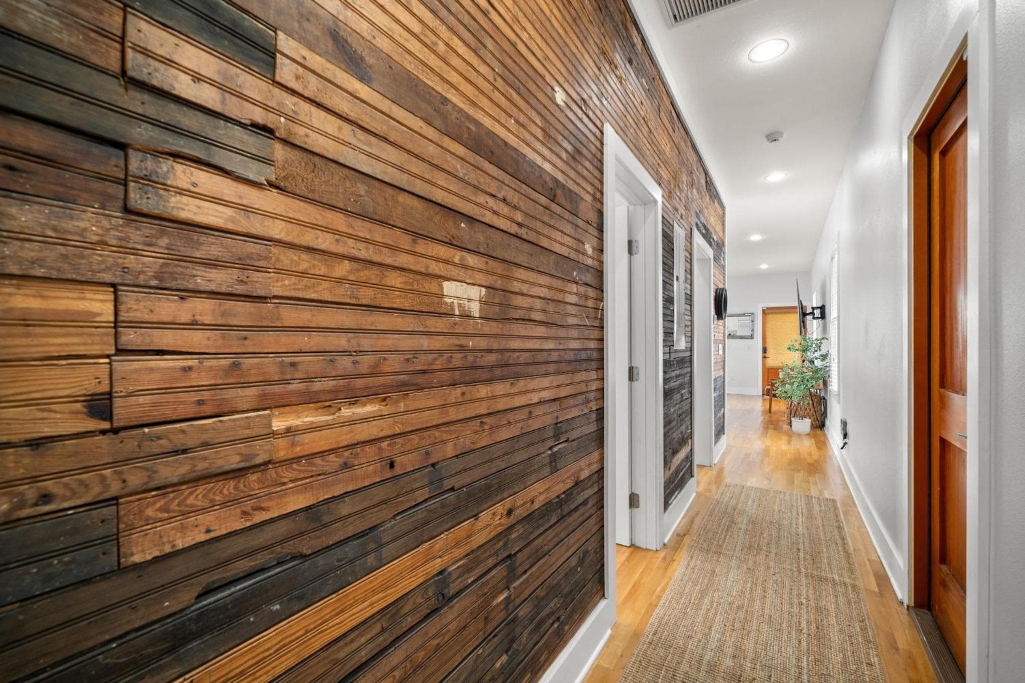 NEW! Casa Fuente - Historic "Shotgun Style" Ybor Bungalow, Steps to 7th Ave — 12