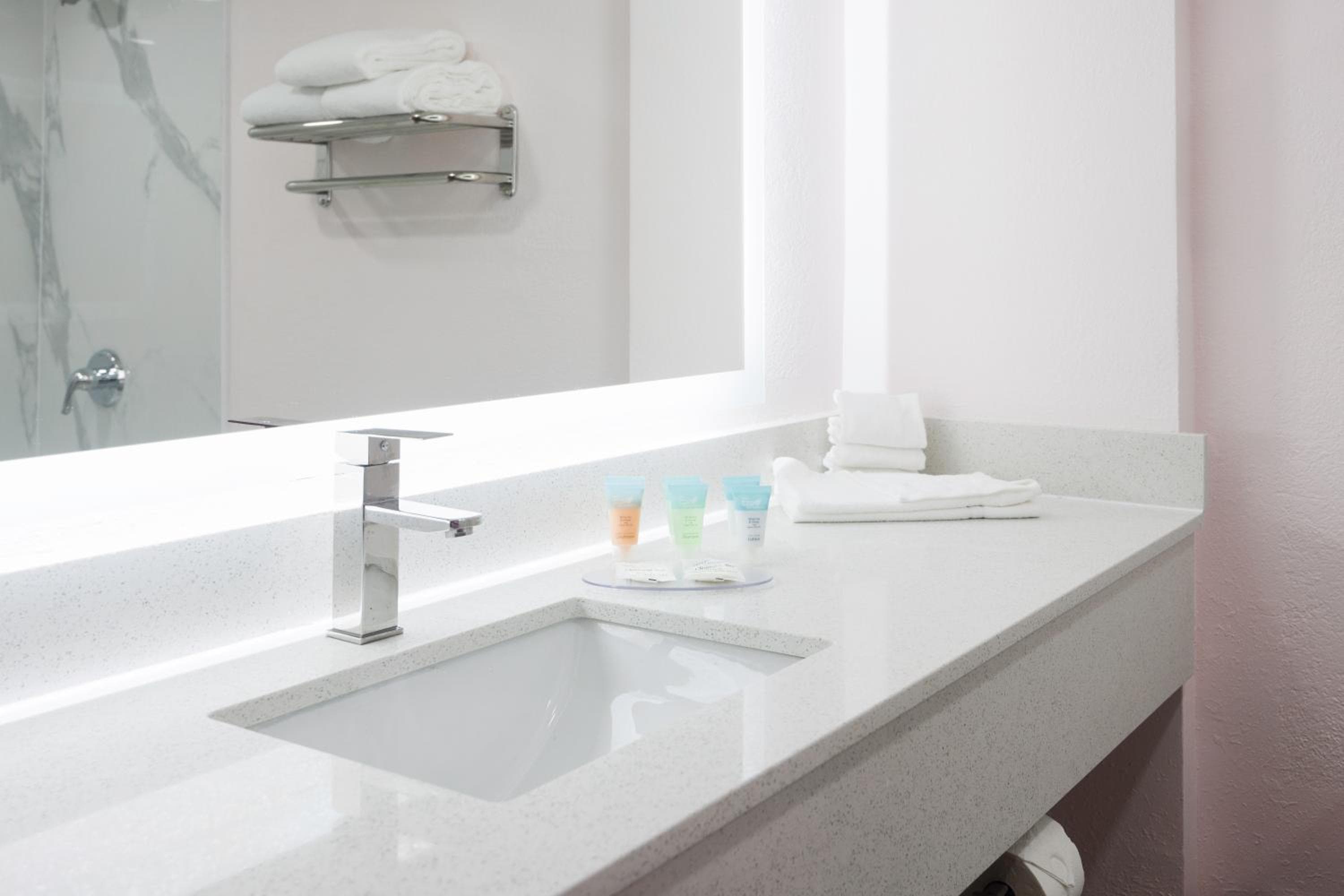 B&B Hotel Miami Airport — 9