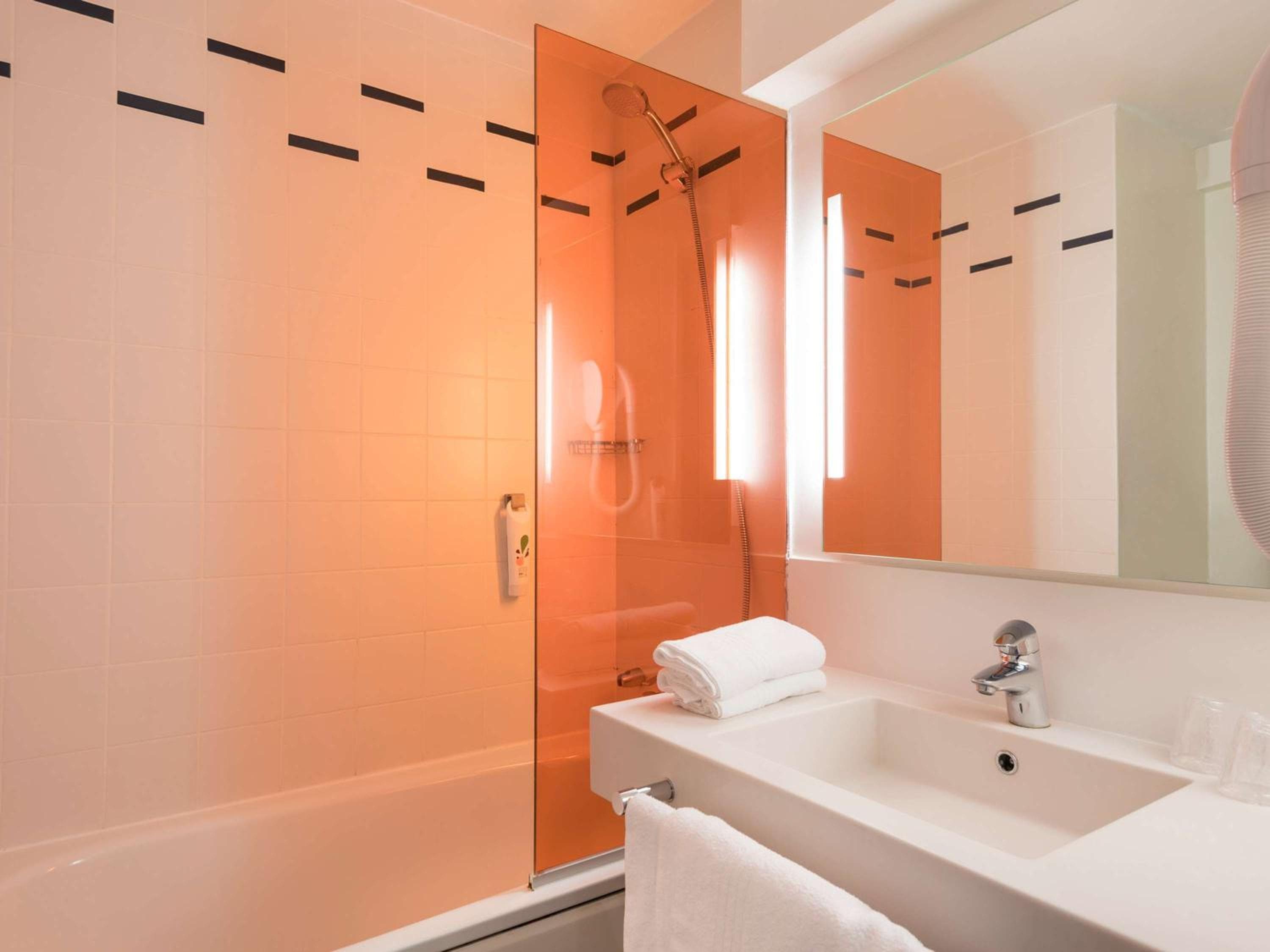 ibis Styles París Bercy — 15