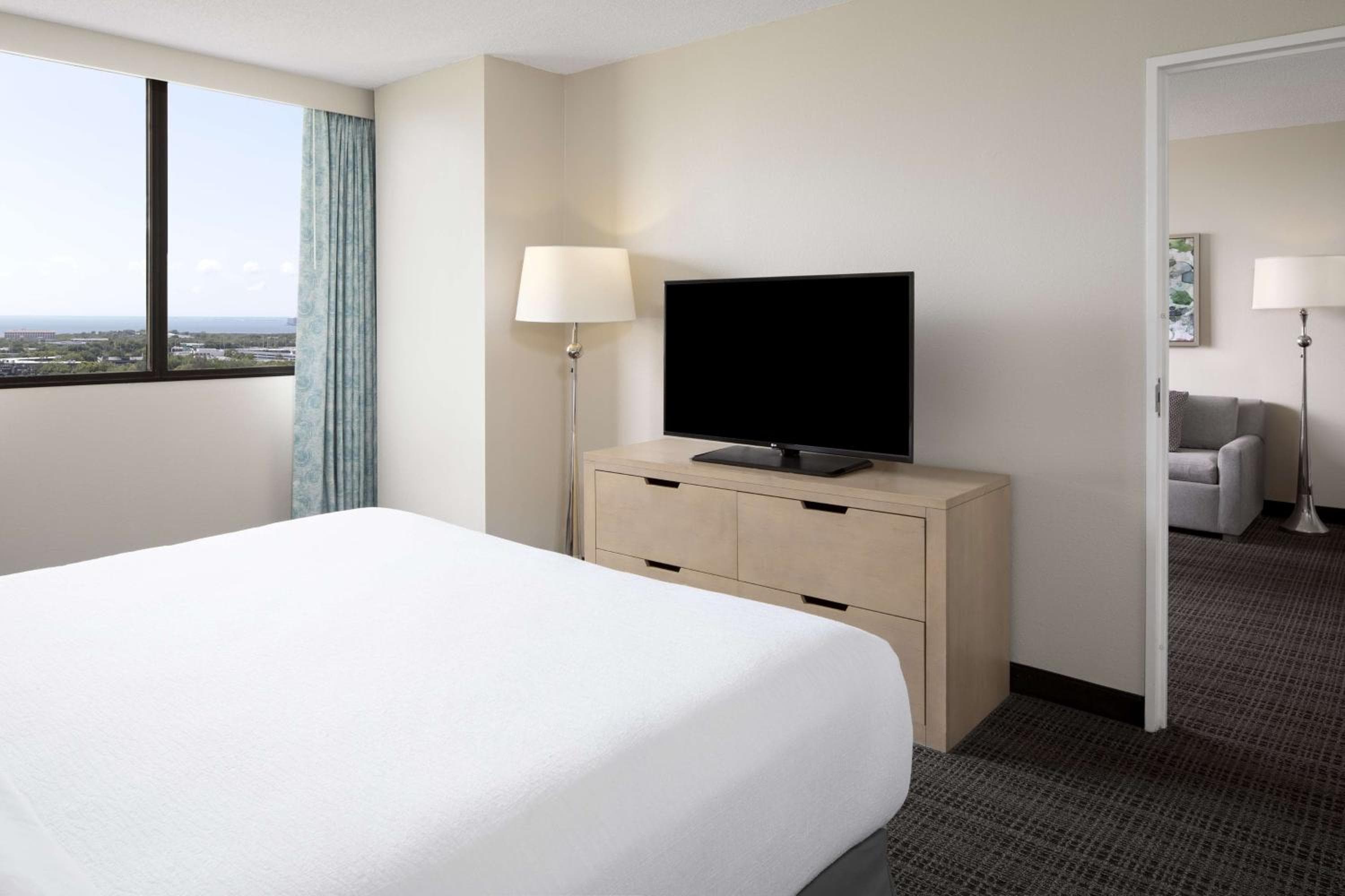 Embassy Suites by Hilton Tampa Airport Westshore — 24