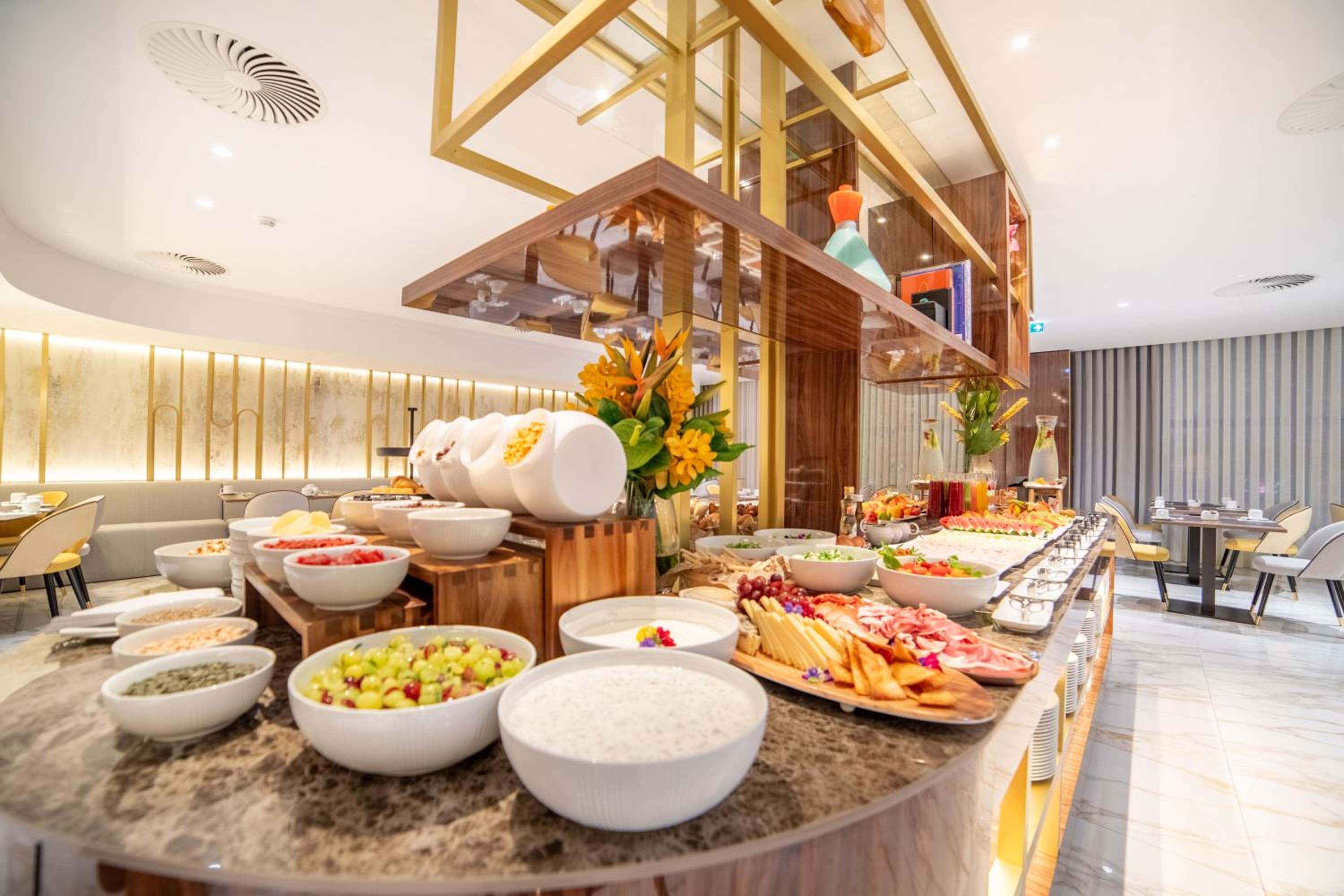 VIP Executive Suites do Marquês Hotel — 27