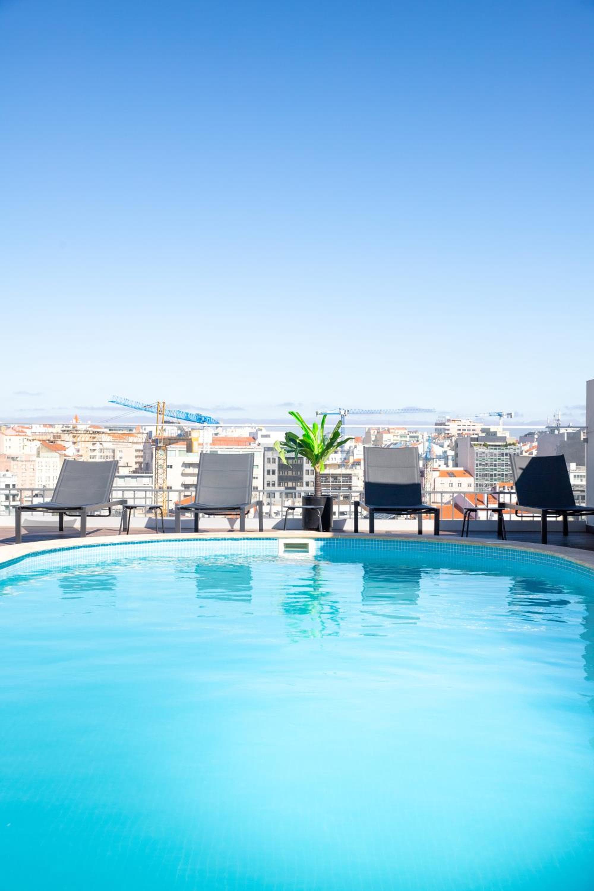 VIP Executive Suites do Marquês Hotel — 29
