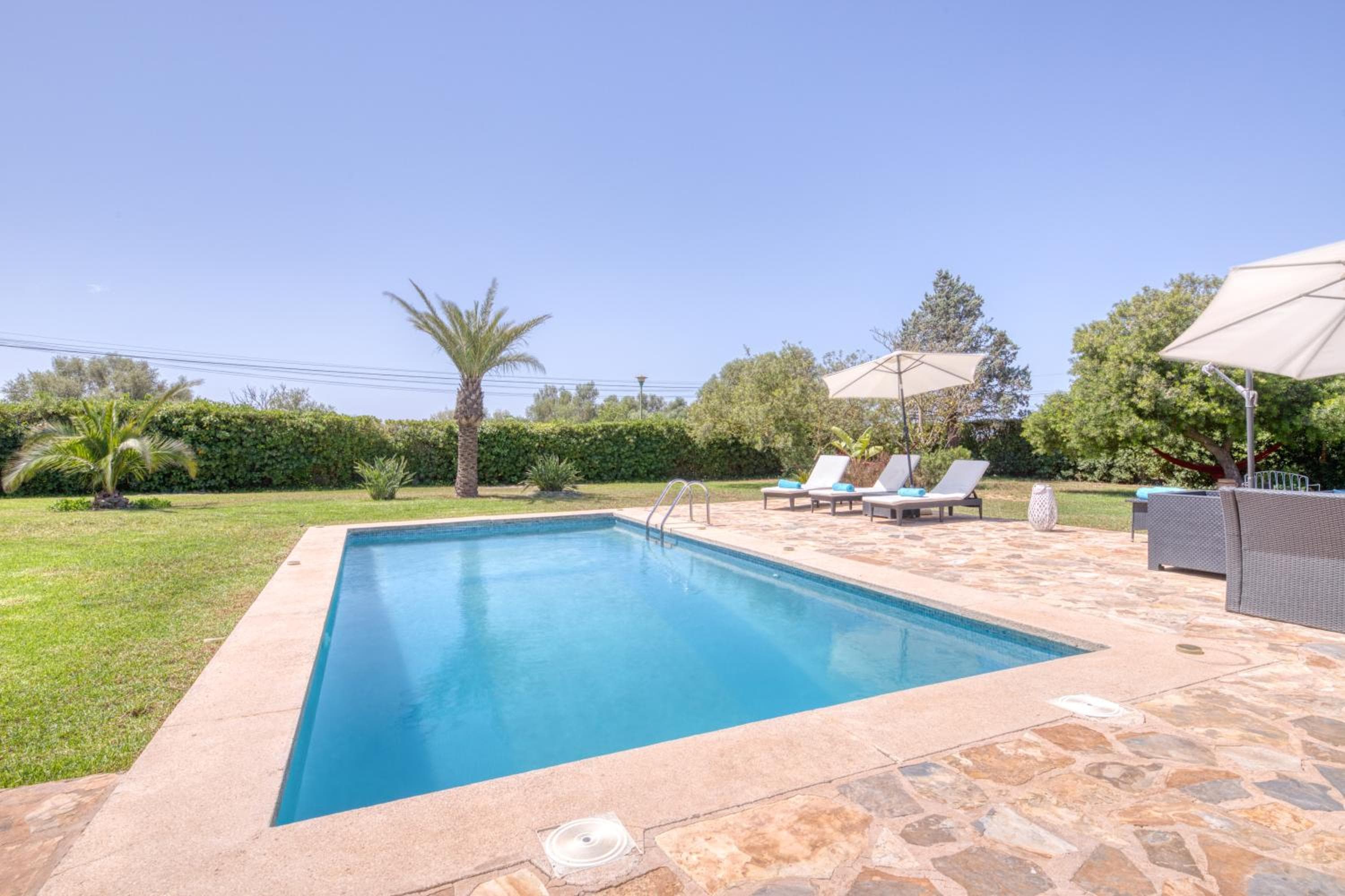 Villa Kentia Mallorca, charming and stylish country house close to Palma — 12