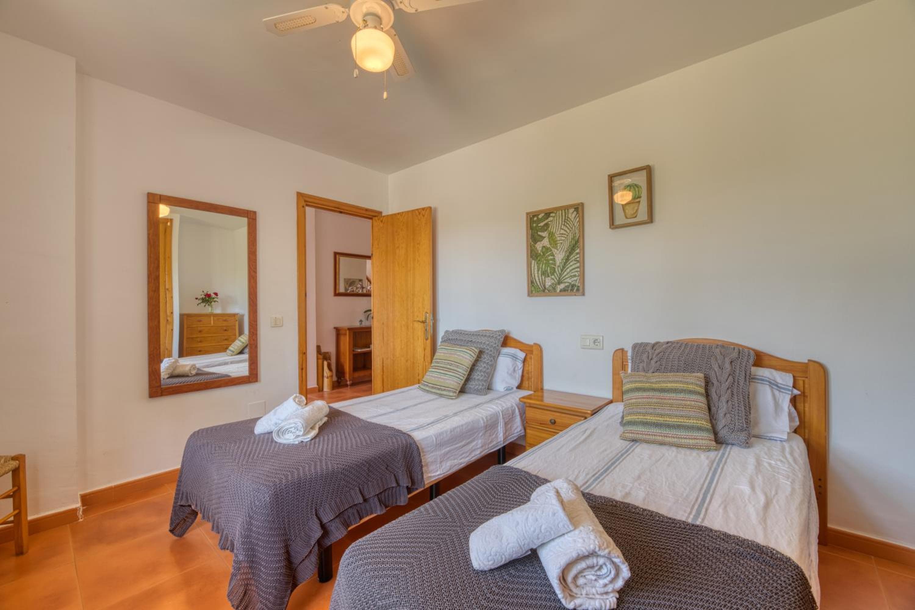 Villa Kentia, encantadora y elegante casa de campo cerca de Palma, capacidad para 8 personas — 21