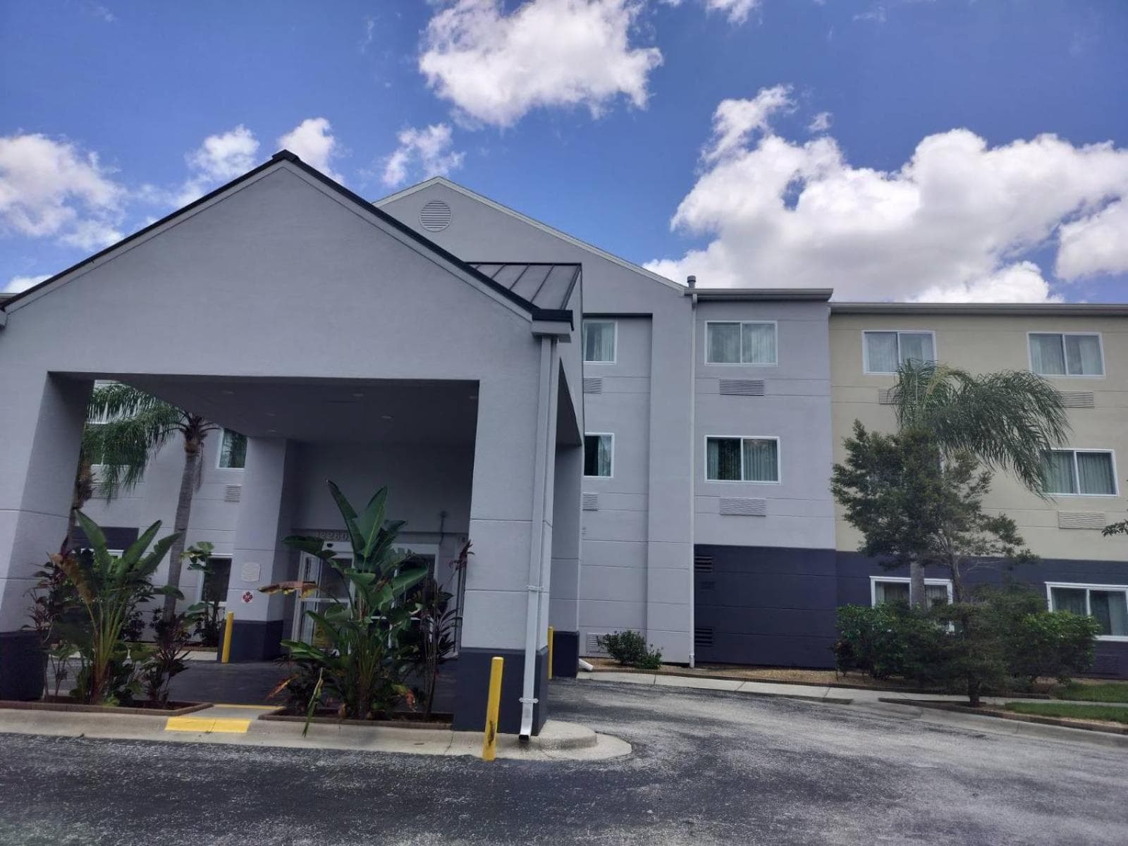 Fairfield Inn and Suites by Marriott Tampa North — 1