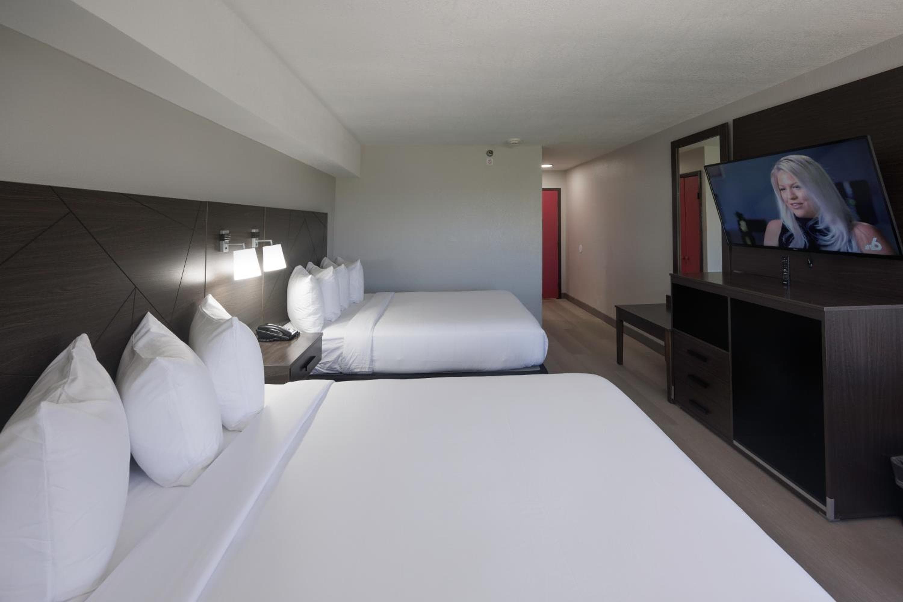 B&B Hotel Miami Airport — 11