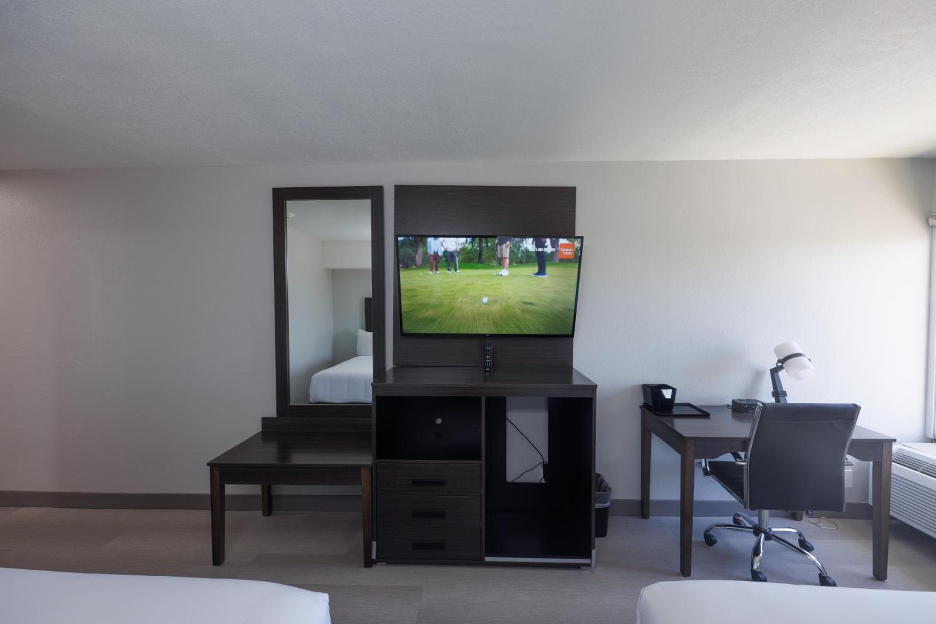 B&B Hotel Miami Airport — 13