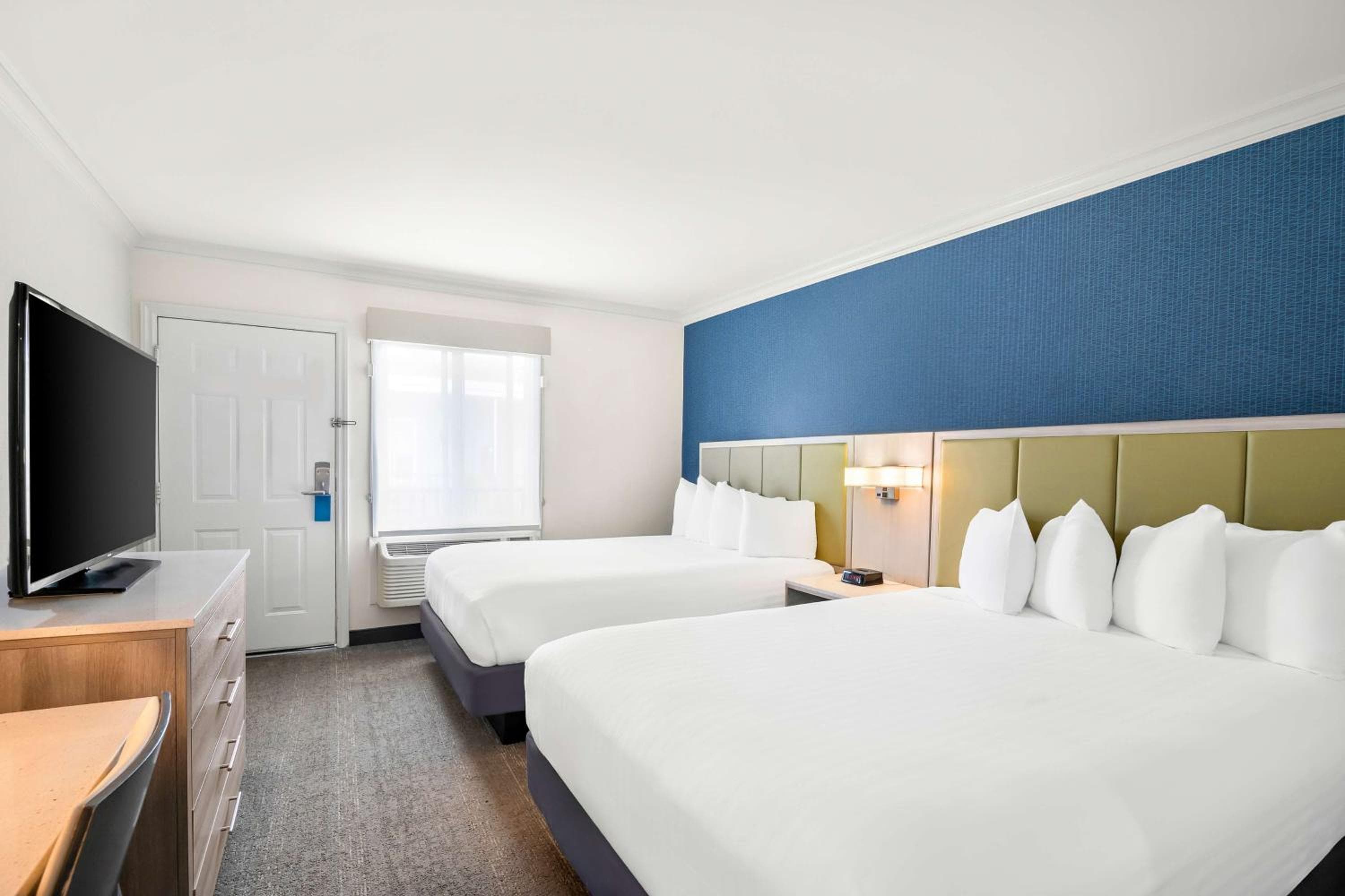 SureStay Hotel by Best Western Santa Monica — 20