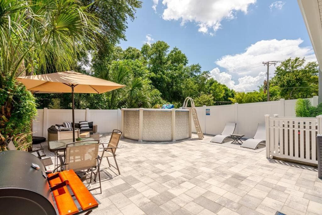 4 Bedroom 3 Full Bath Boho Oasis Saltwater Pool Near Downtown, North of Hyde Park Sleeps 12 Pets OK — 21