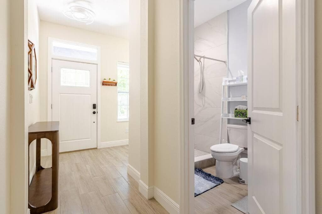 4 Bedroom 3 Full Bath Boho Oasis Saltwater Pool Near Downtown, North of Hyde Park Sleeps 12 Pets OK — 16