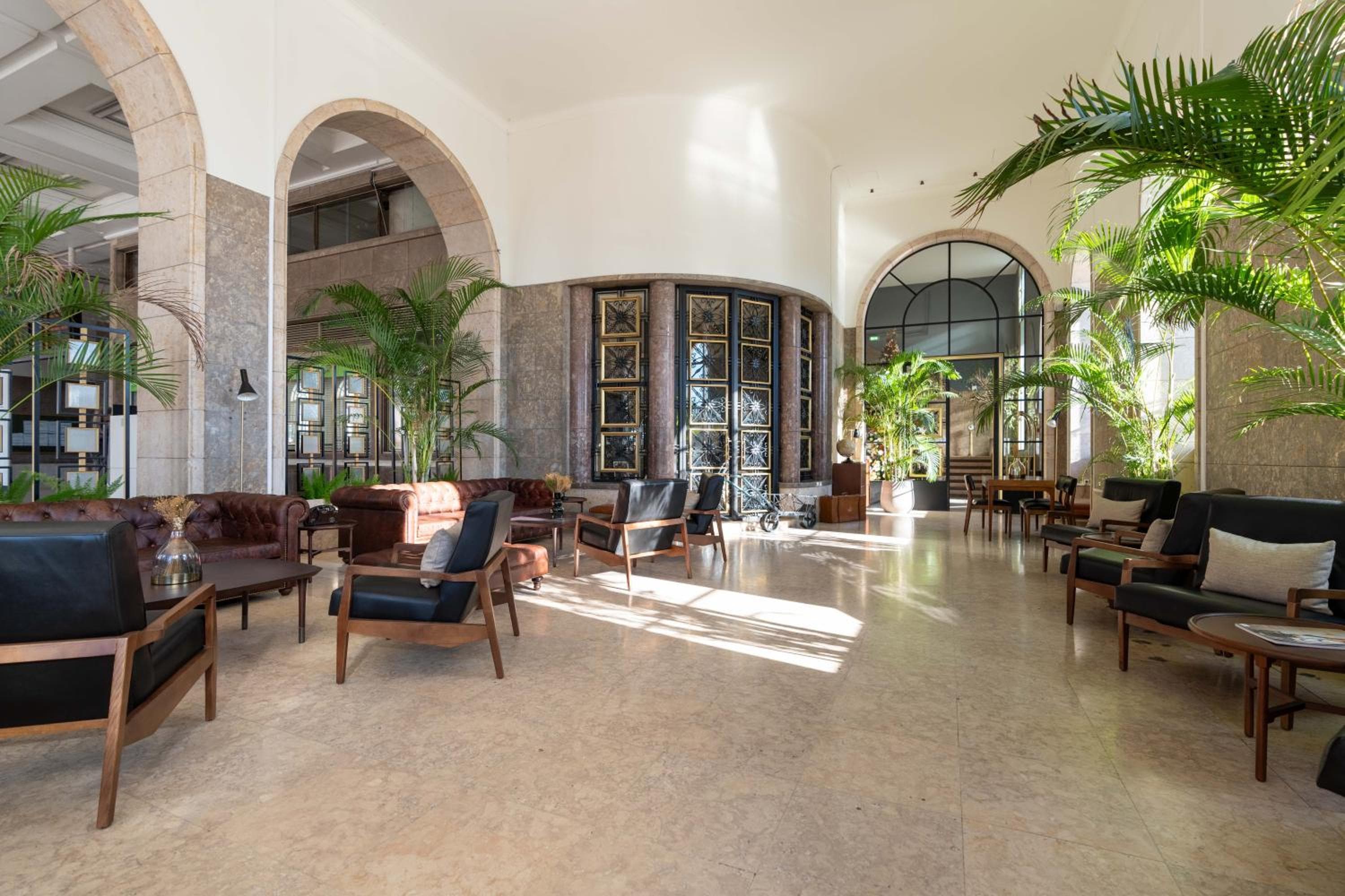 L'Editory Riverside Hotel, un hotel storico — 21