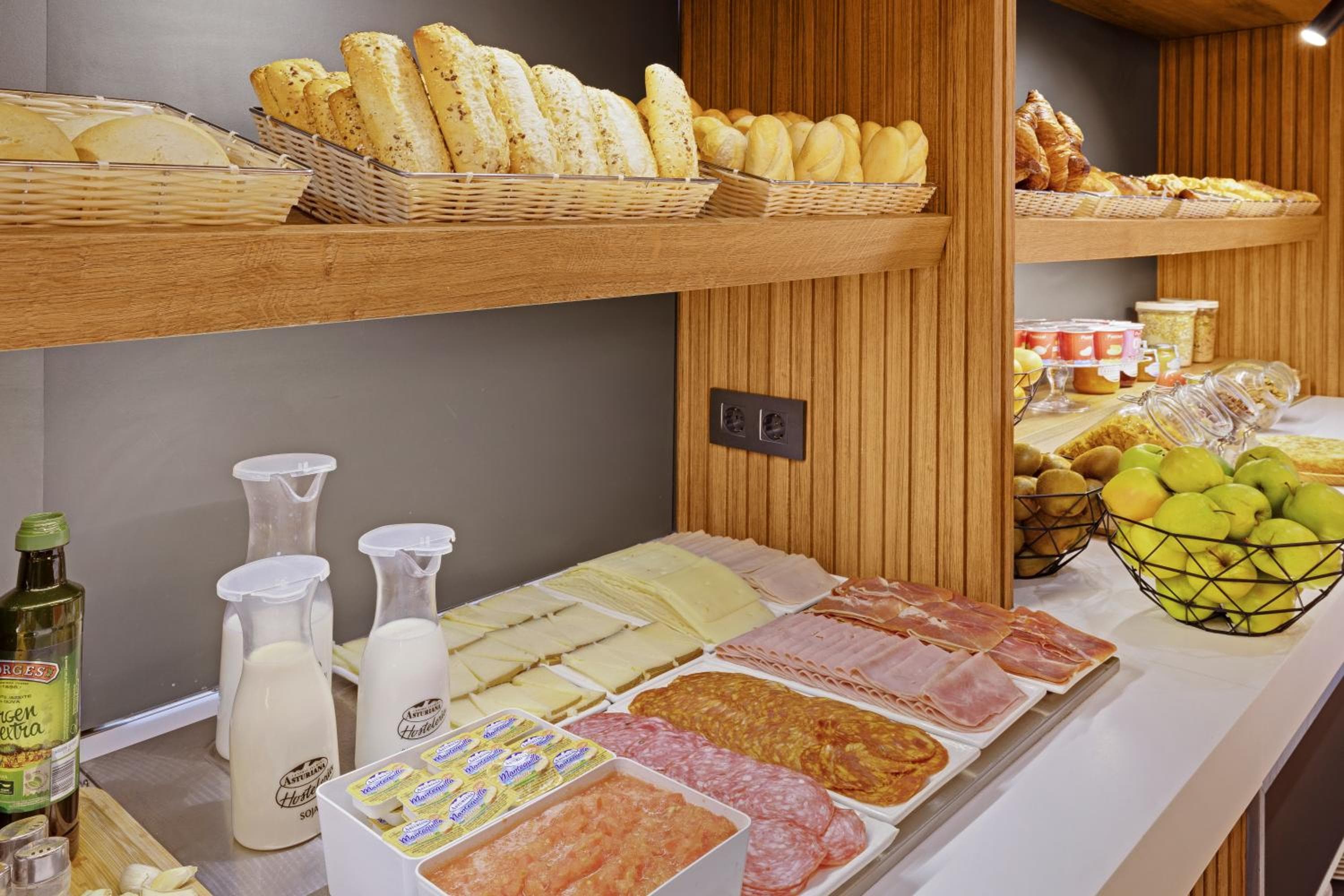 B&B HOTEL Málaga Centro — 11
