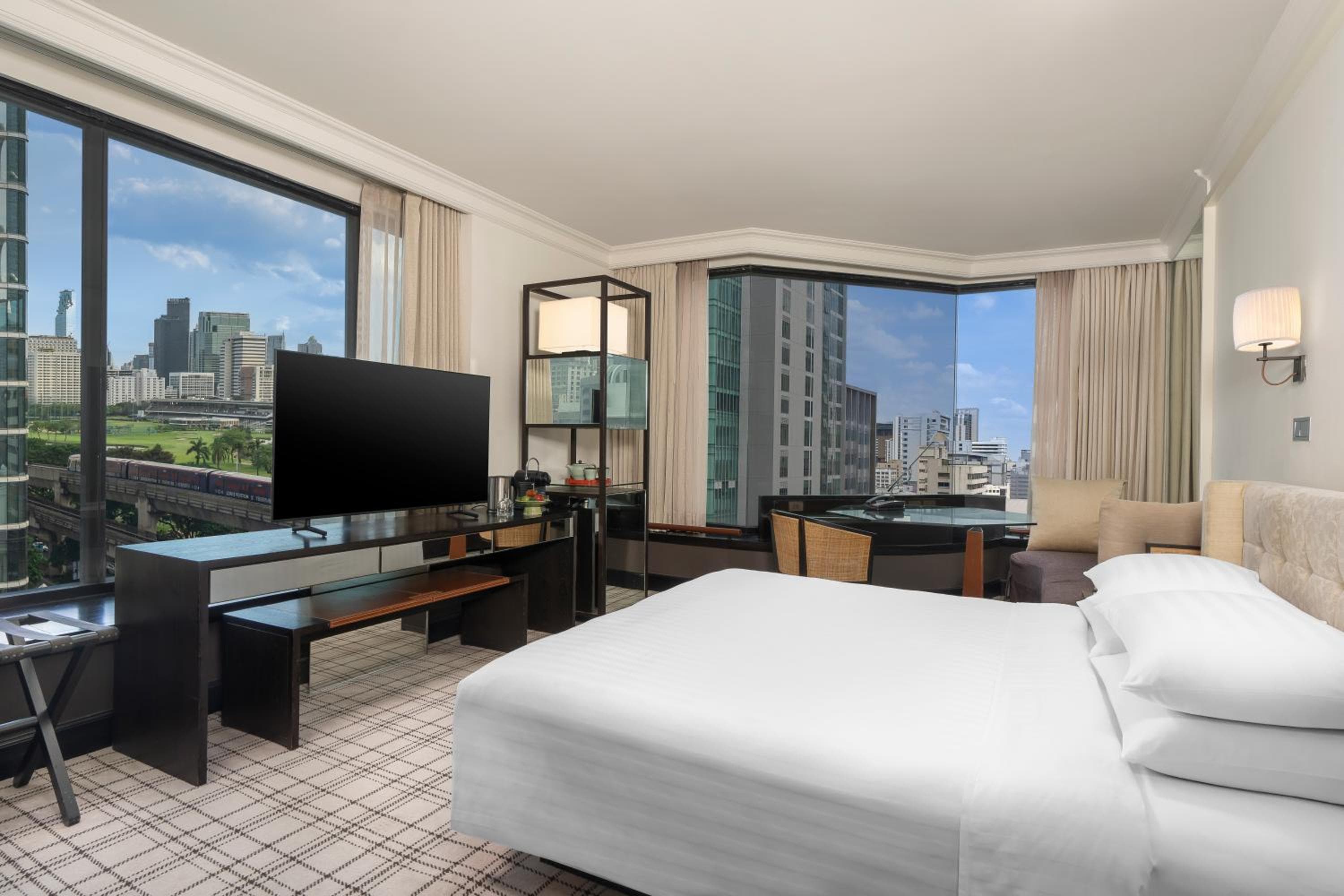 Grand Hyatt Erawan Bangkok — 14