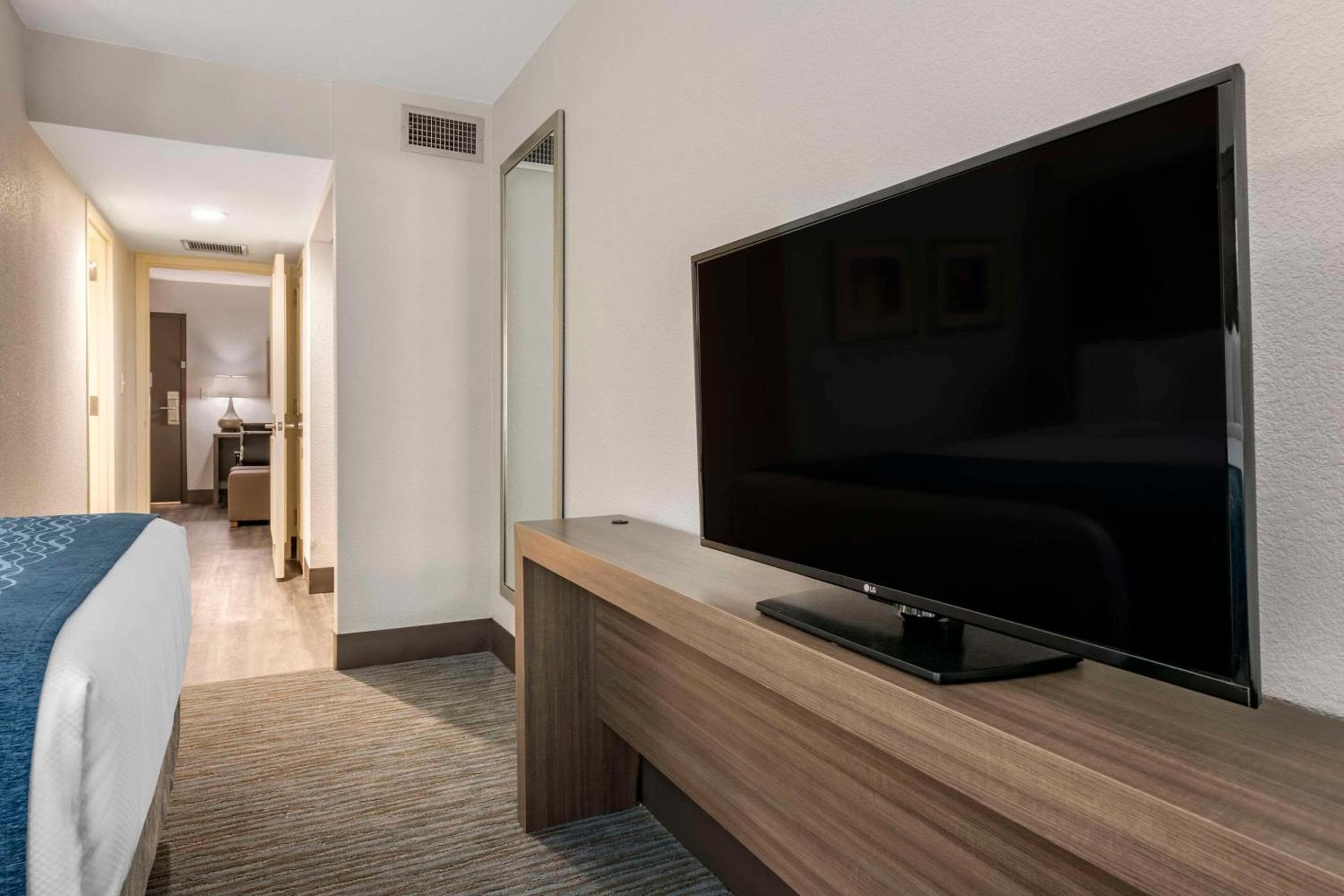 Comfort Inn & Suites Downtown Brickell-Porto di Miami — 7
