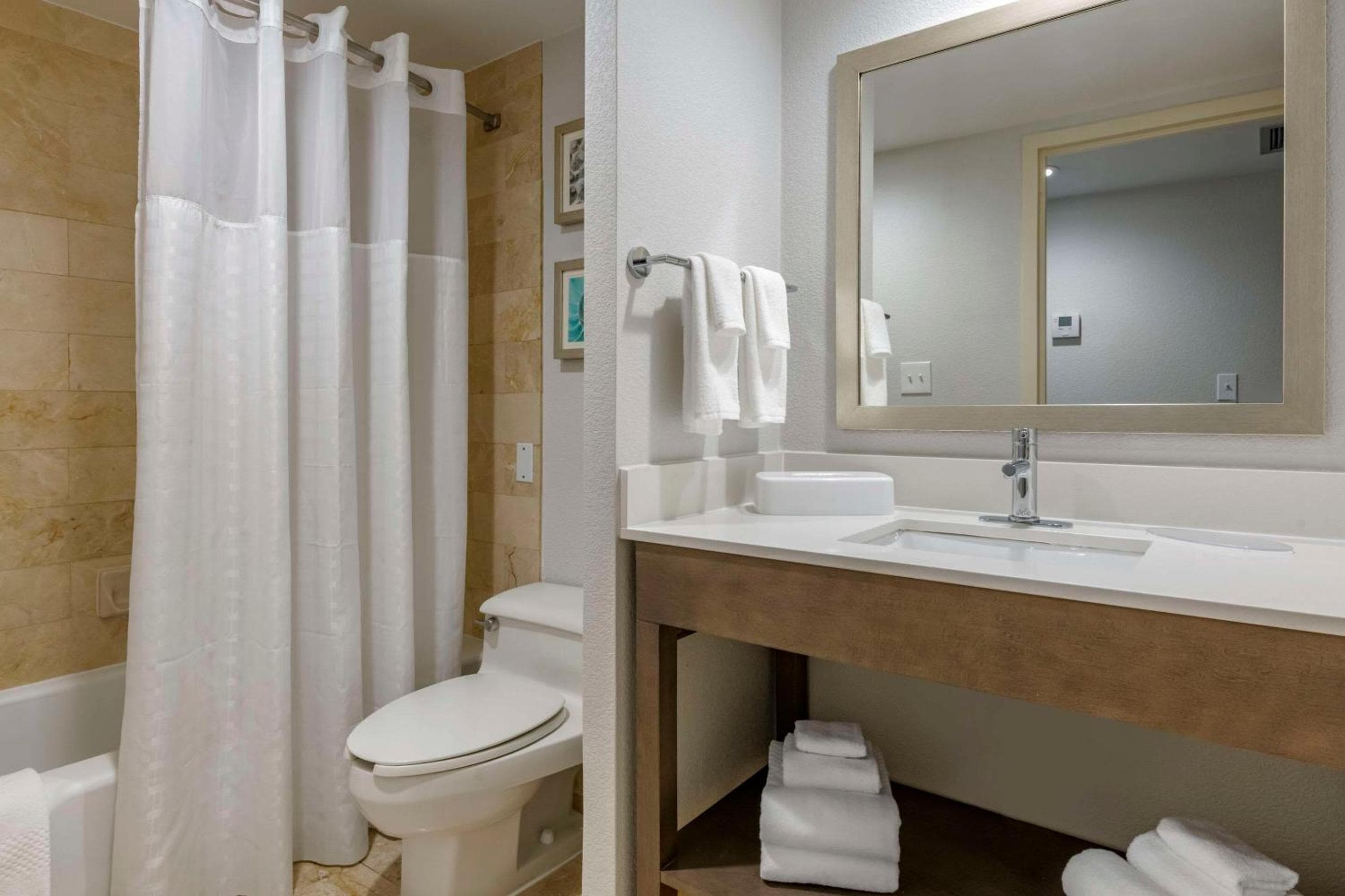 Comfort Inn & Suites Downtown Brickell-Porto di Miami — 13