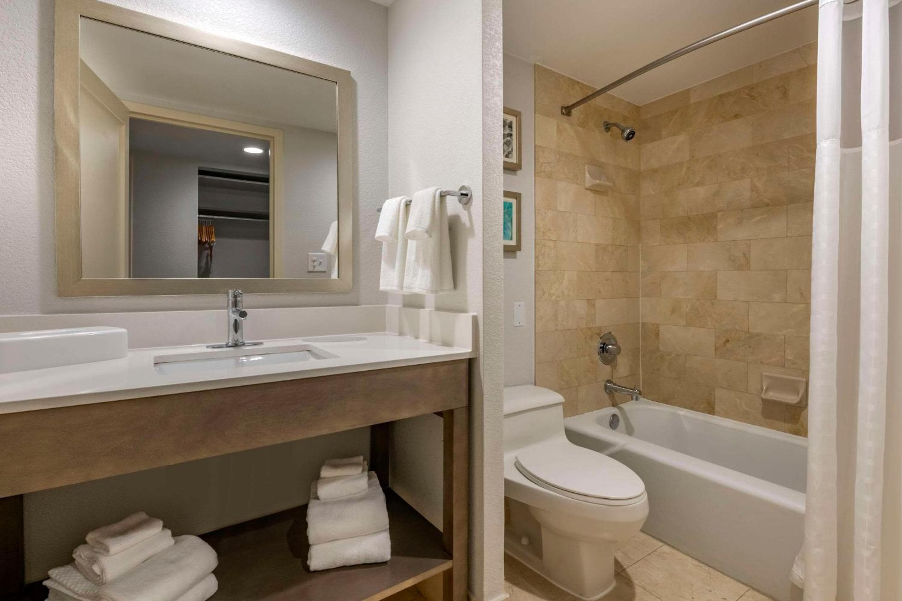 Comfort Inn & Suites Downtown Brickell-Porto di Miami — 17