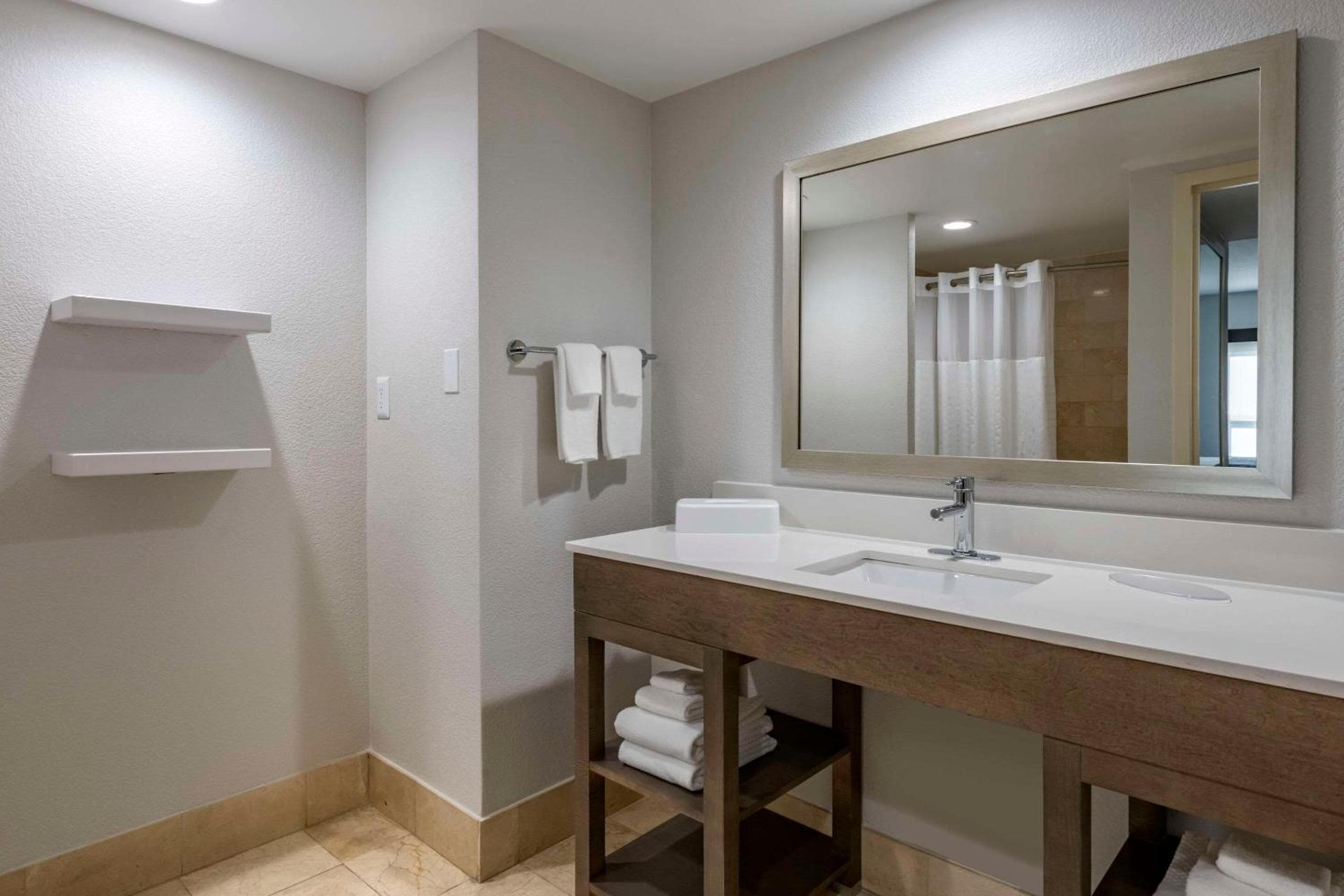 Comfort Inn & Suites Downtown Brickell-Porto di Miami — 23