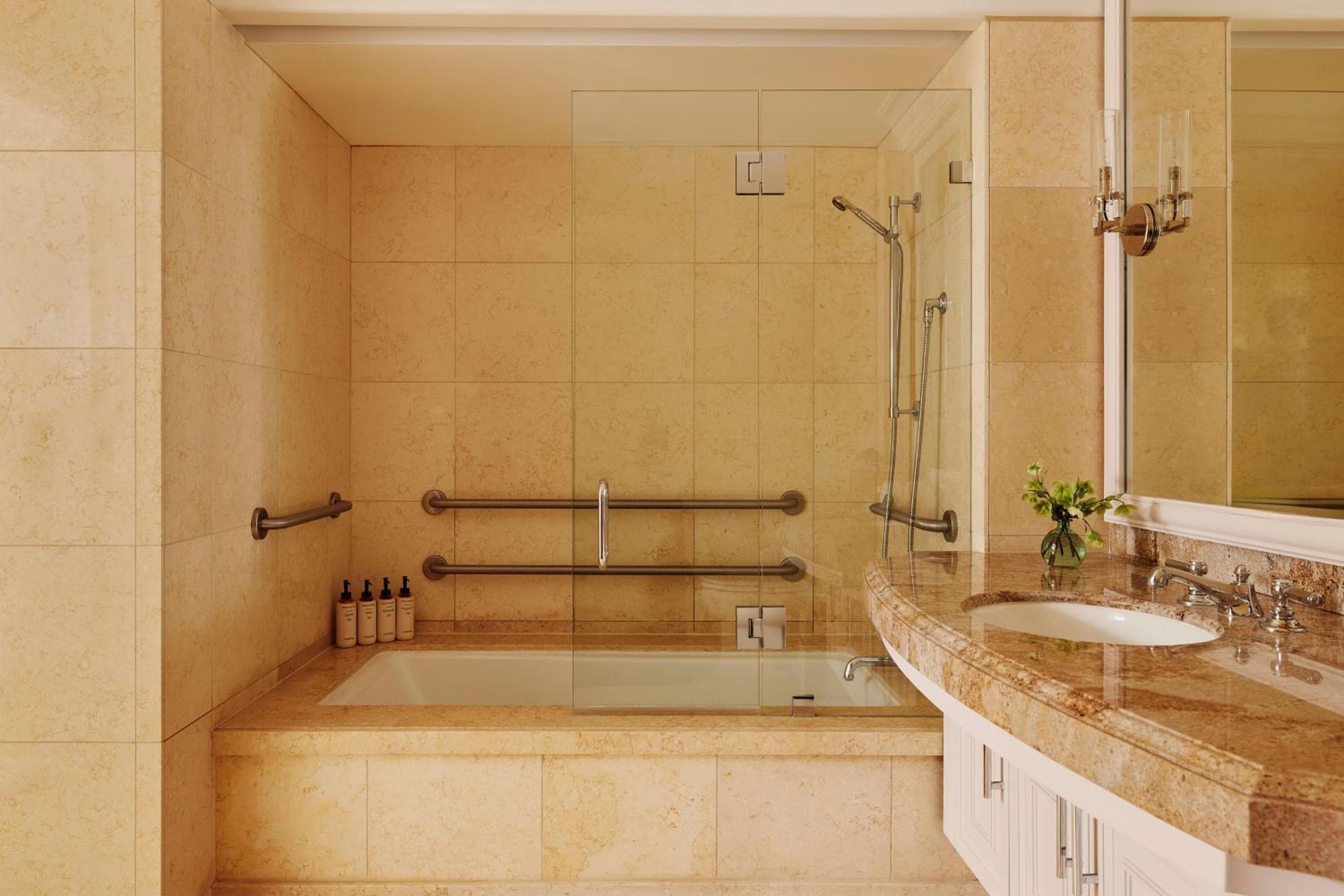The Maybourne Beverly Hills, Maybourne — 22