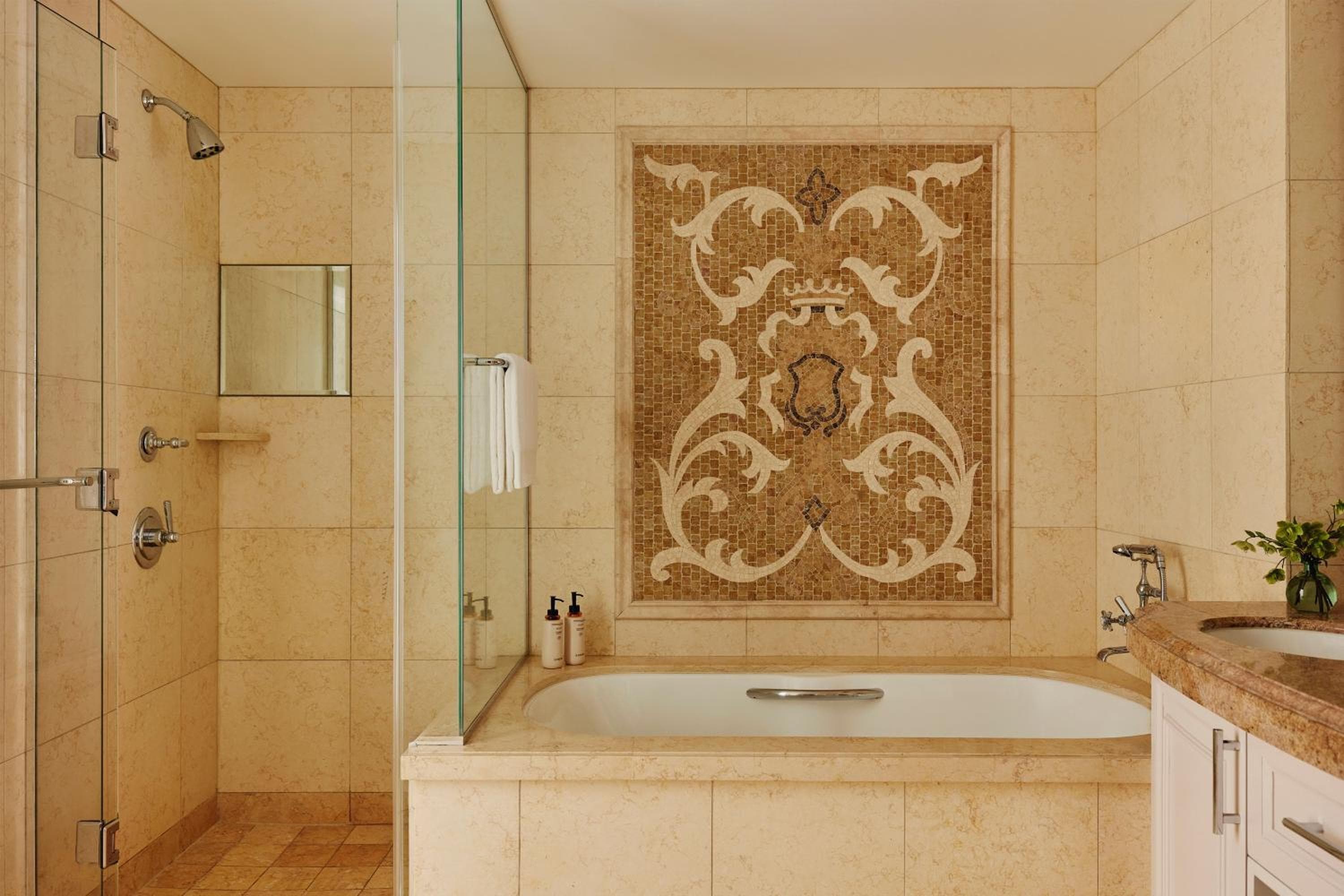 The Maybourne Beverly Hills, Maybourne — 11