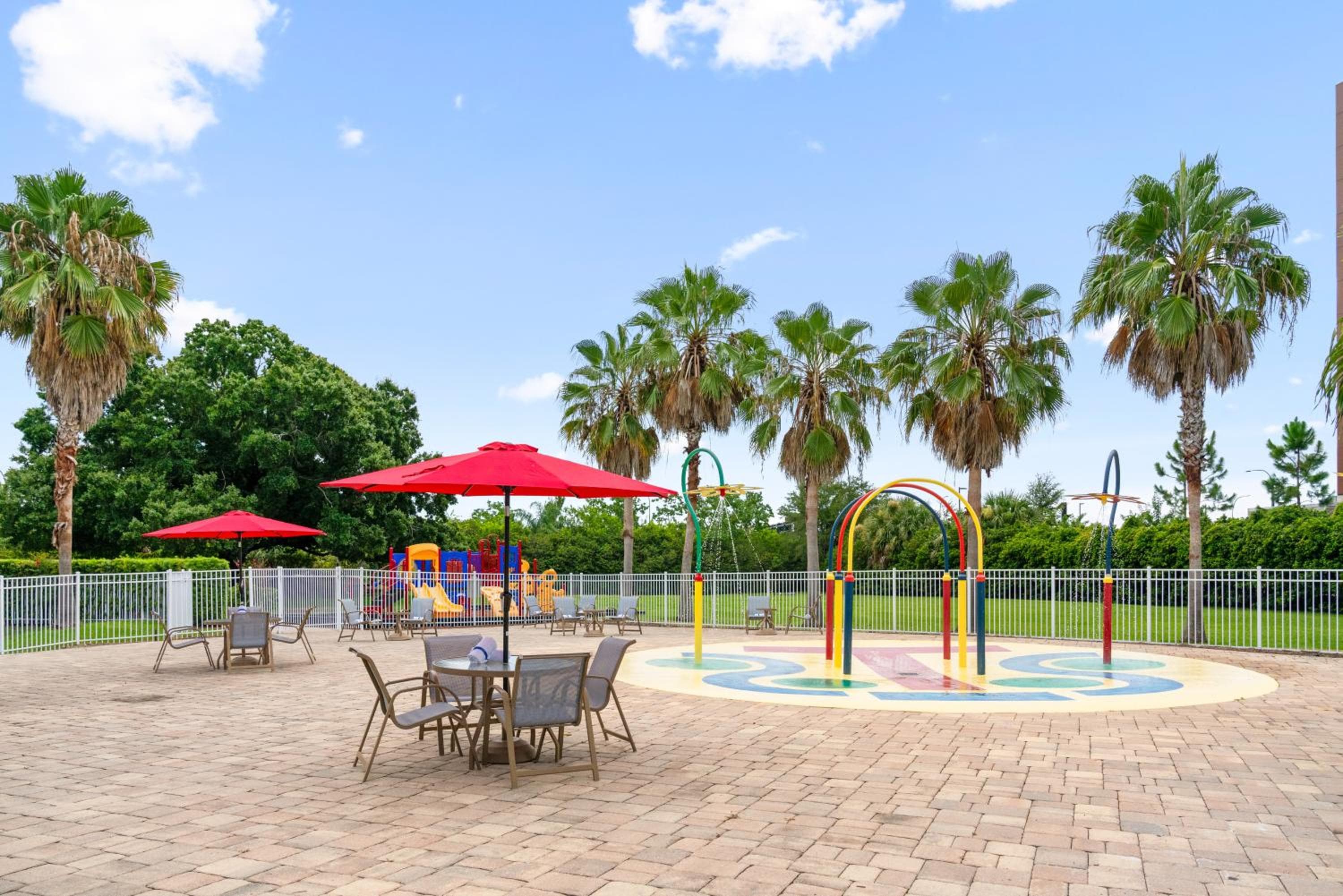 Orlando International Drive North Hotel -> Orlando International Drive Nord Hotel — 9