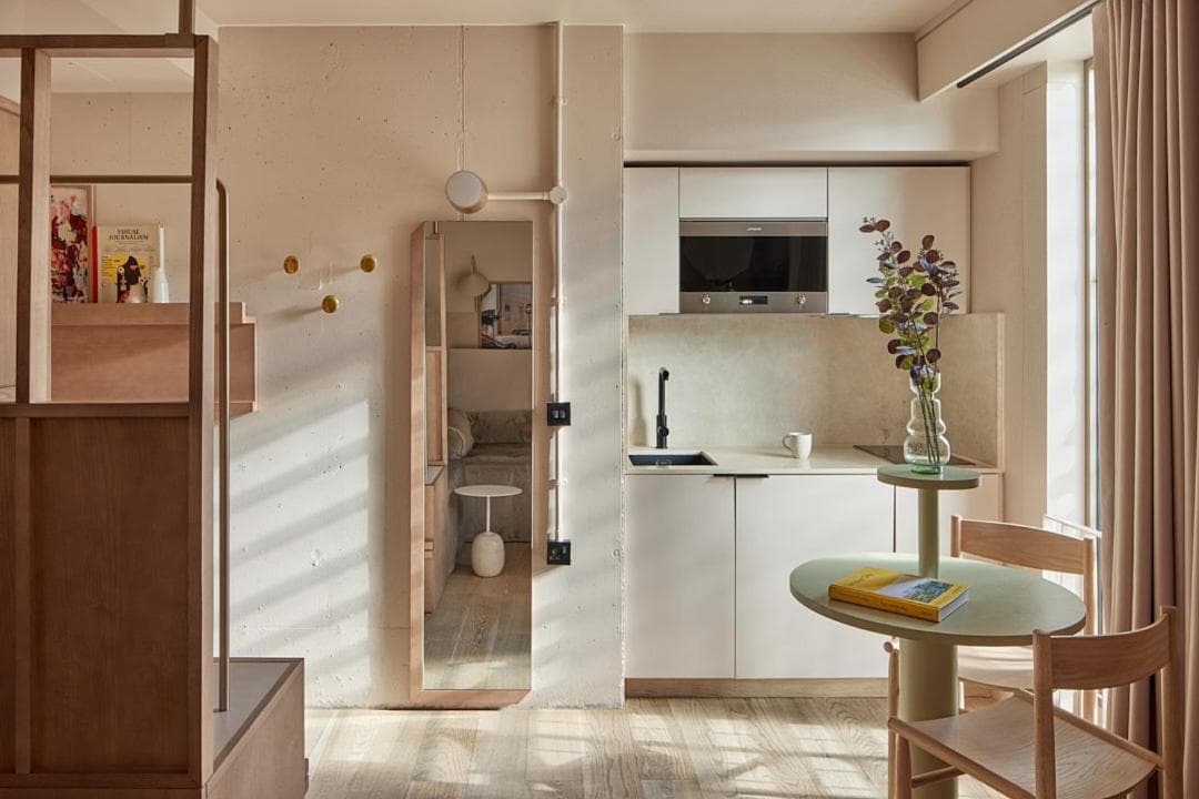 Buckle Street Studios by Locke, Aldgate — 11