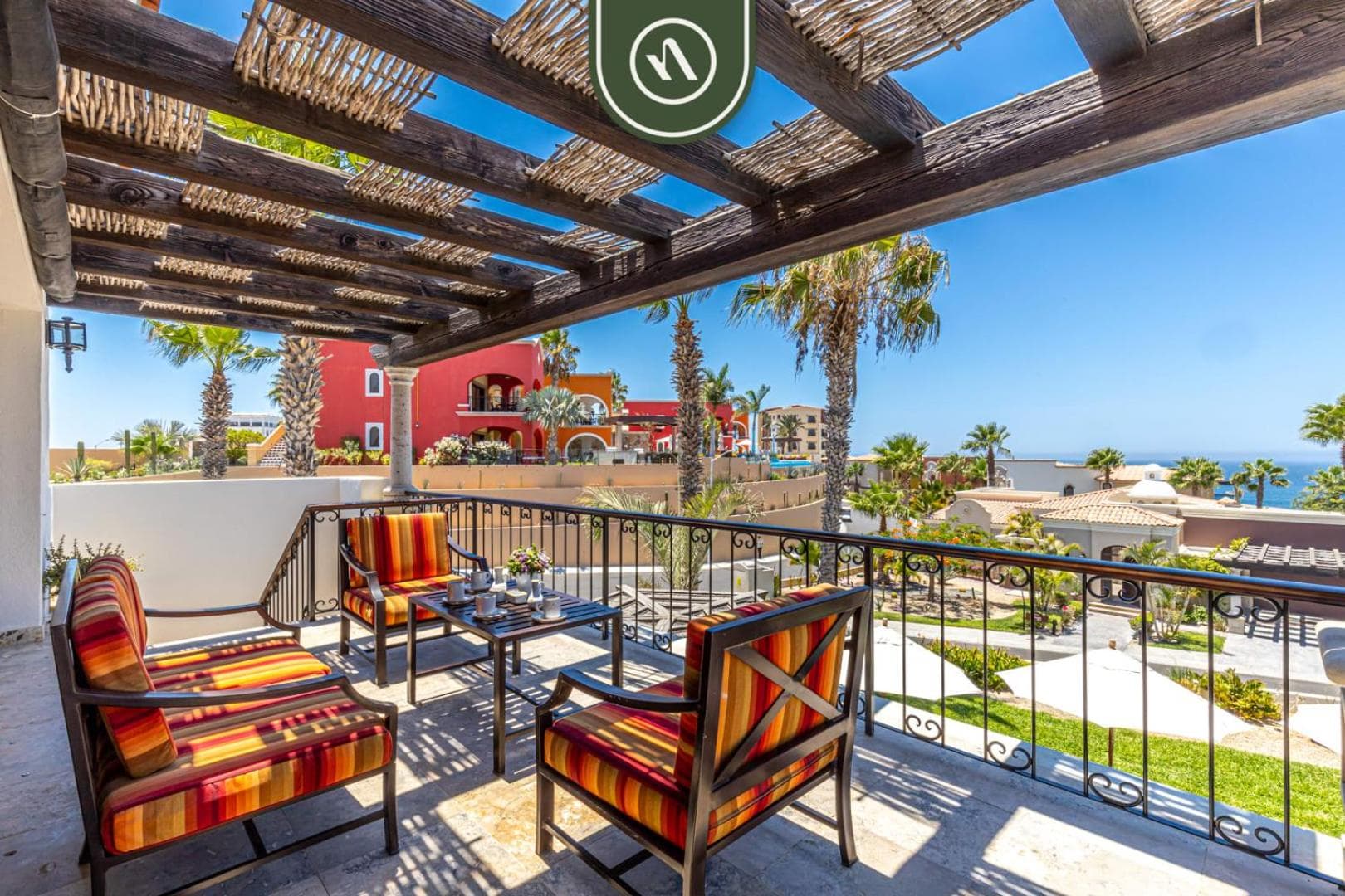 Villa with Private Pool & Patio in Cabo — 29