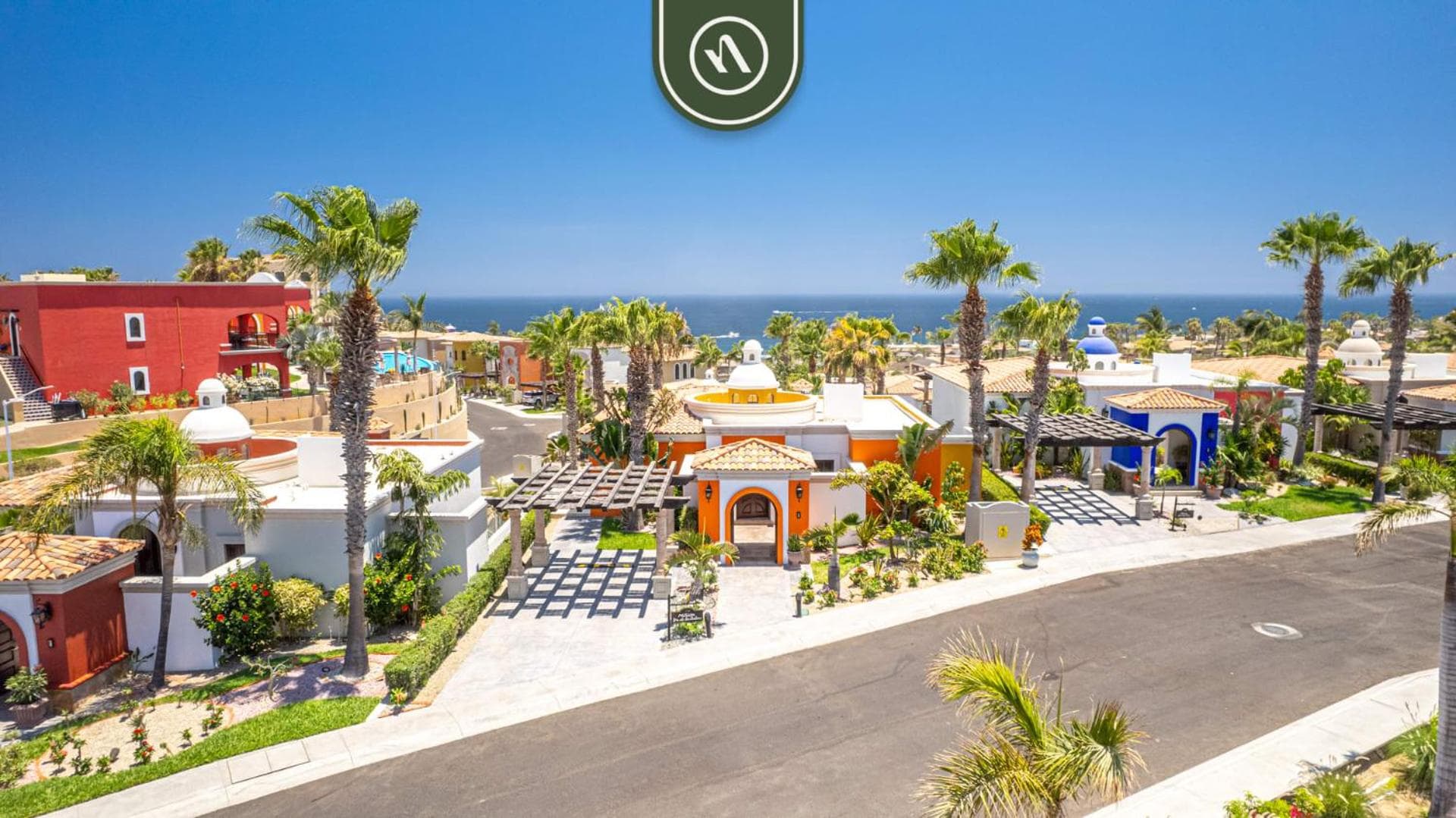Villa with Private Pool & Patio in Cabo — 23