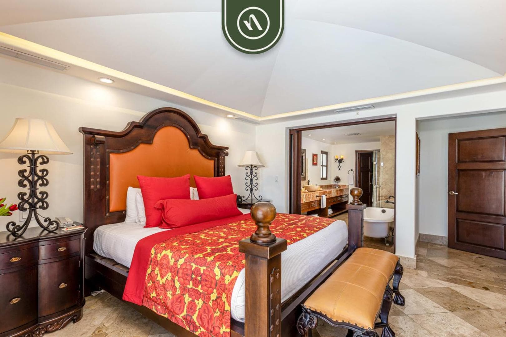 Villa with Private Pool & Patio in Cabo — 28