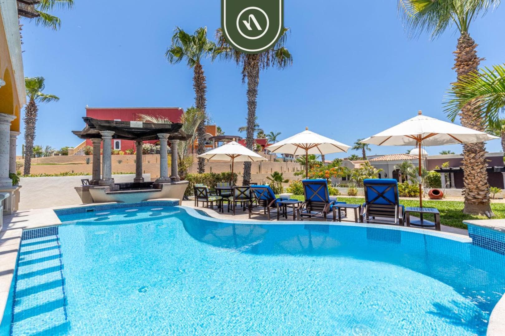 Villa with Private Pool & Patio in Cabo — 16