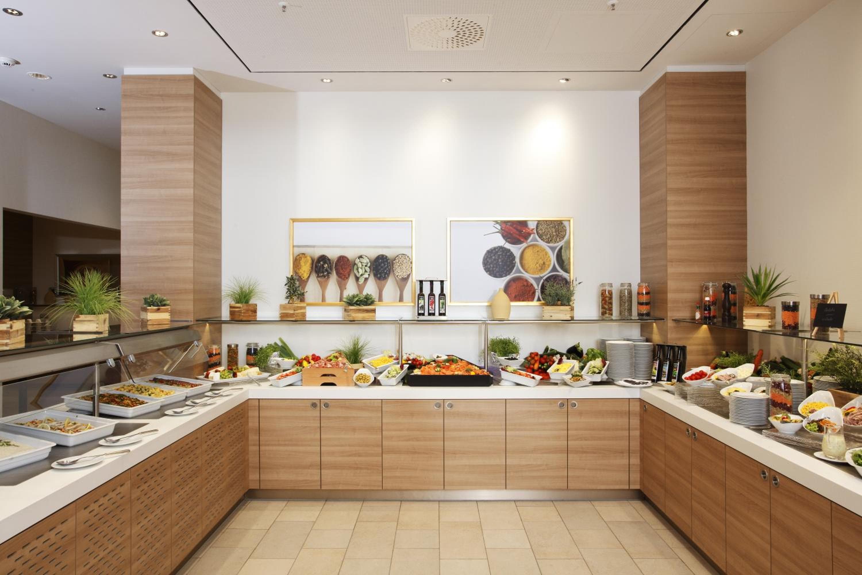 H4 Hotel Berlin Alexanderplatz hotel, Karl-Liebknecht-Strasse 32, Berlin, Germany — photo 22