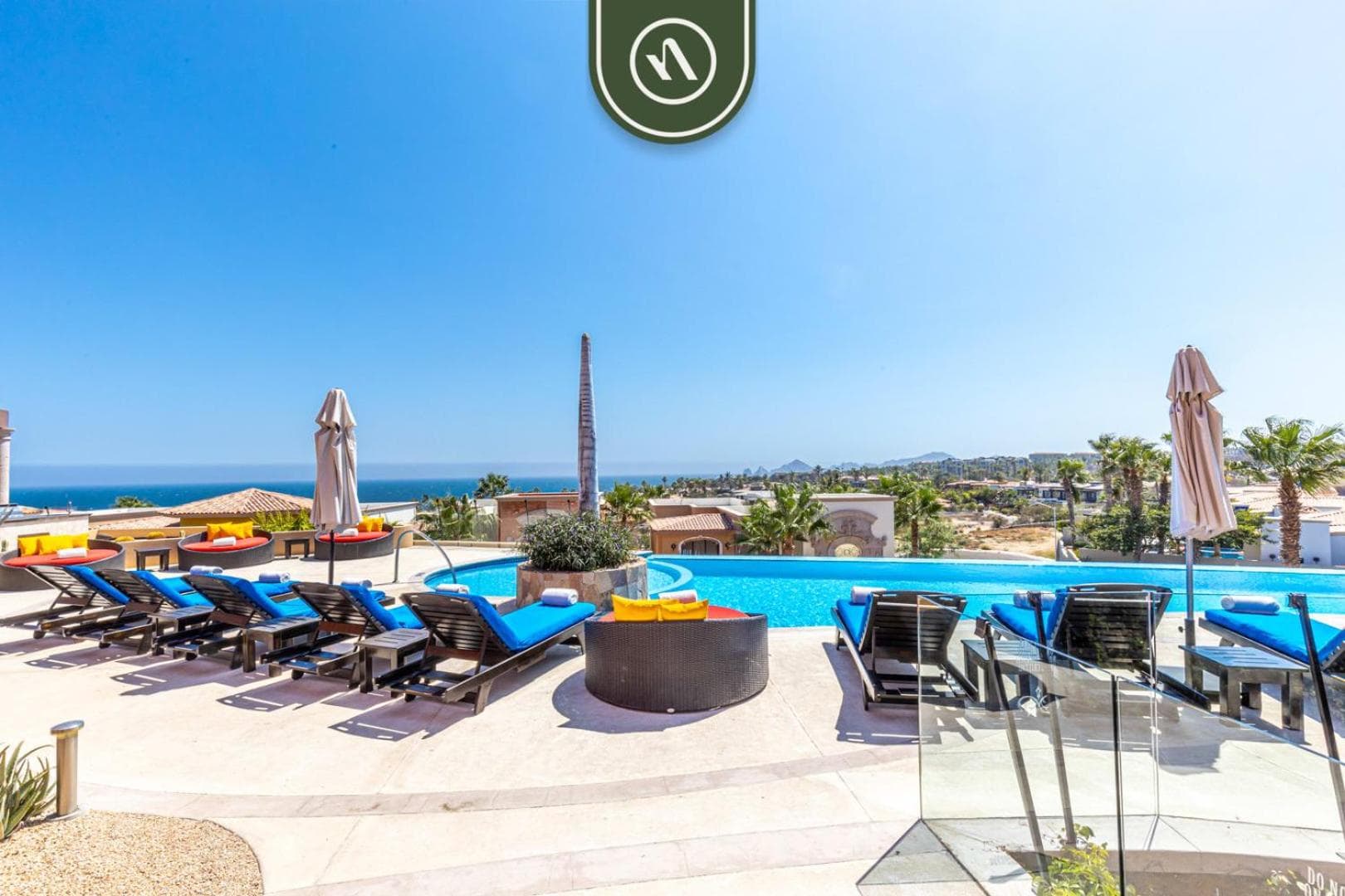 Villa with Private Pool & Patio in Cabo — 28