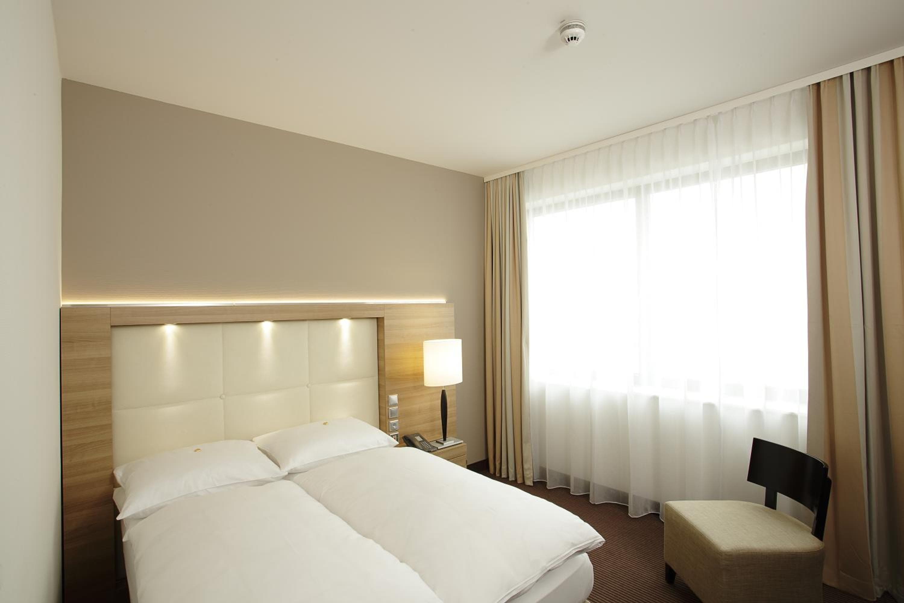 H4 Hotel Berlin Alexanderplatz hotel, Karl-Liebknecht-Strasse 32, Berlin, Germany — photo 30