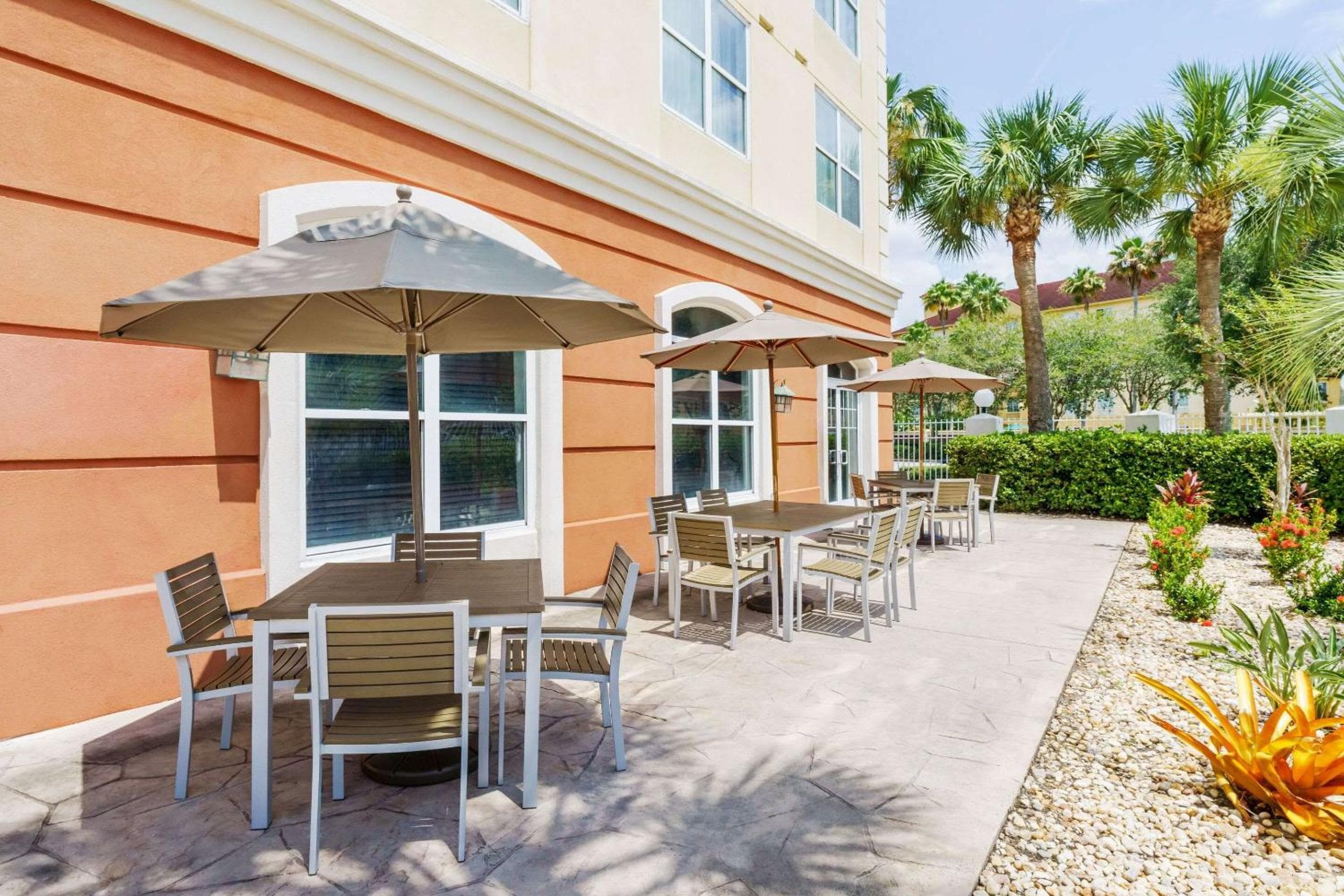Country Inn & Suites by Radisson, Orlando Airport, FL — 21