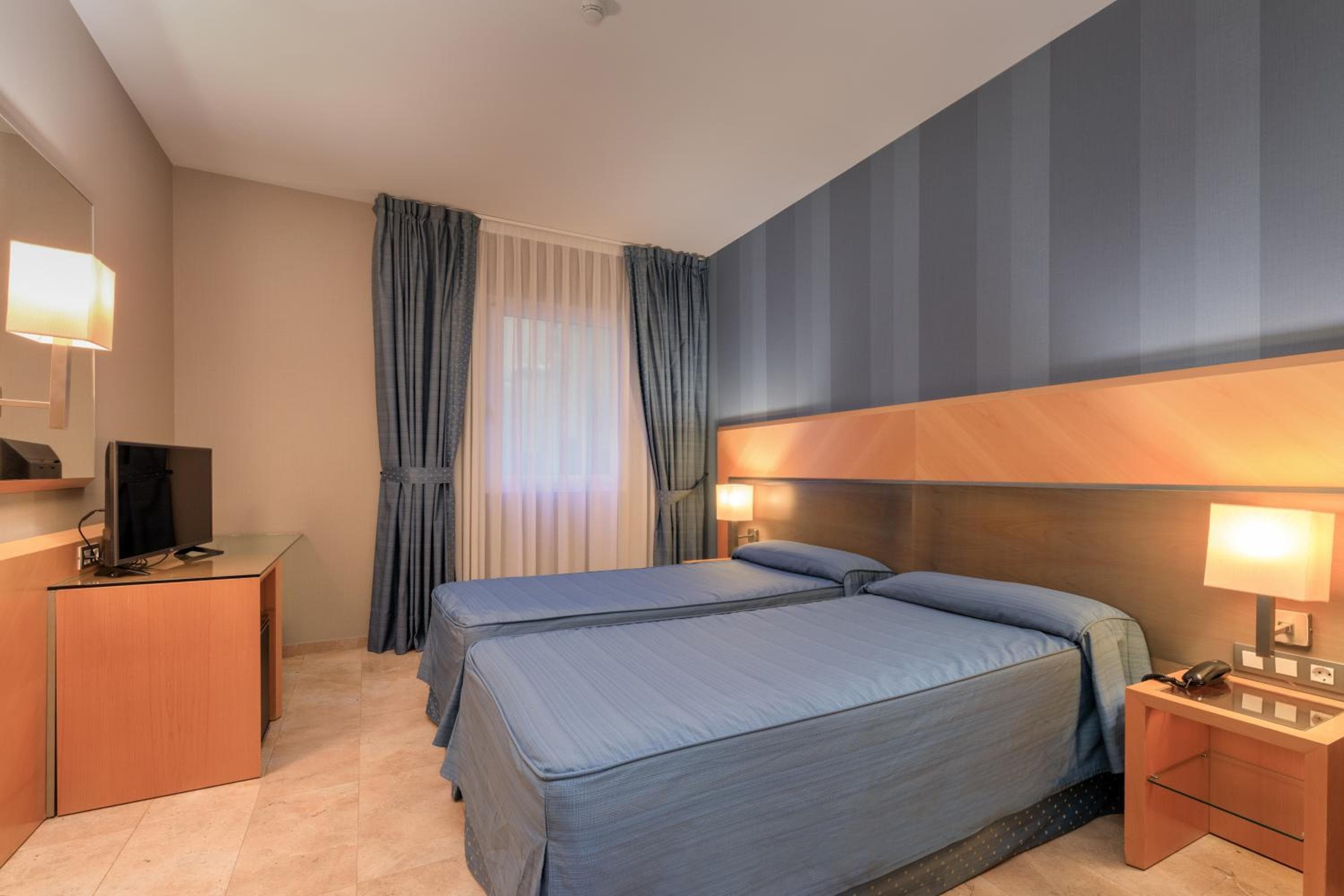 Hotel del Mar — 22