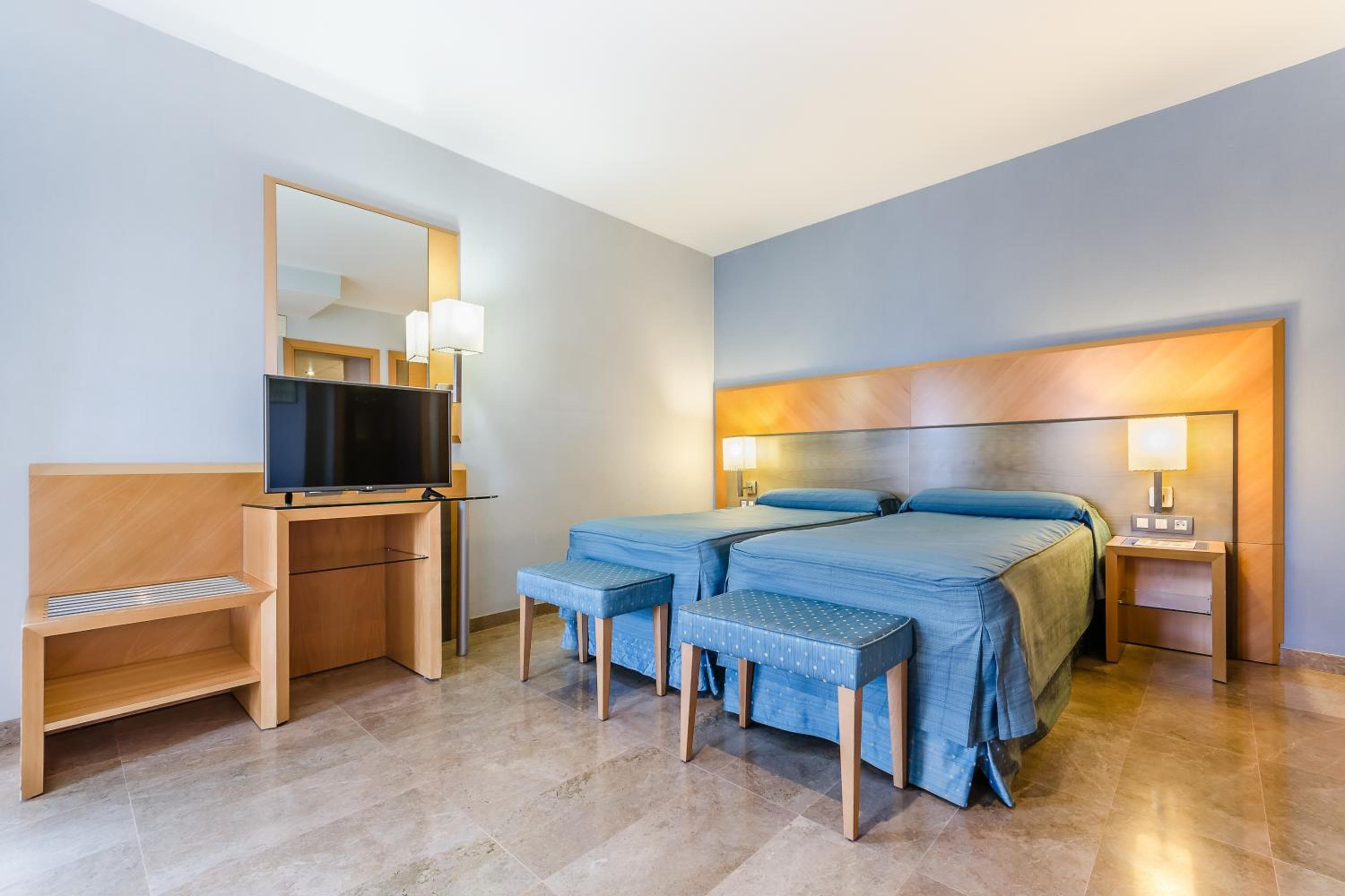 Hotel del Mar — 30