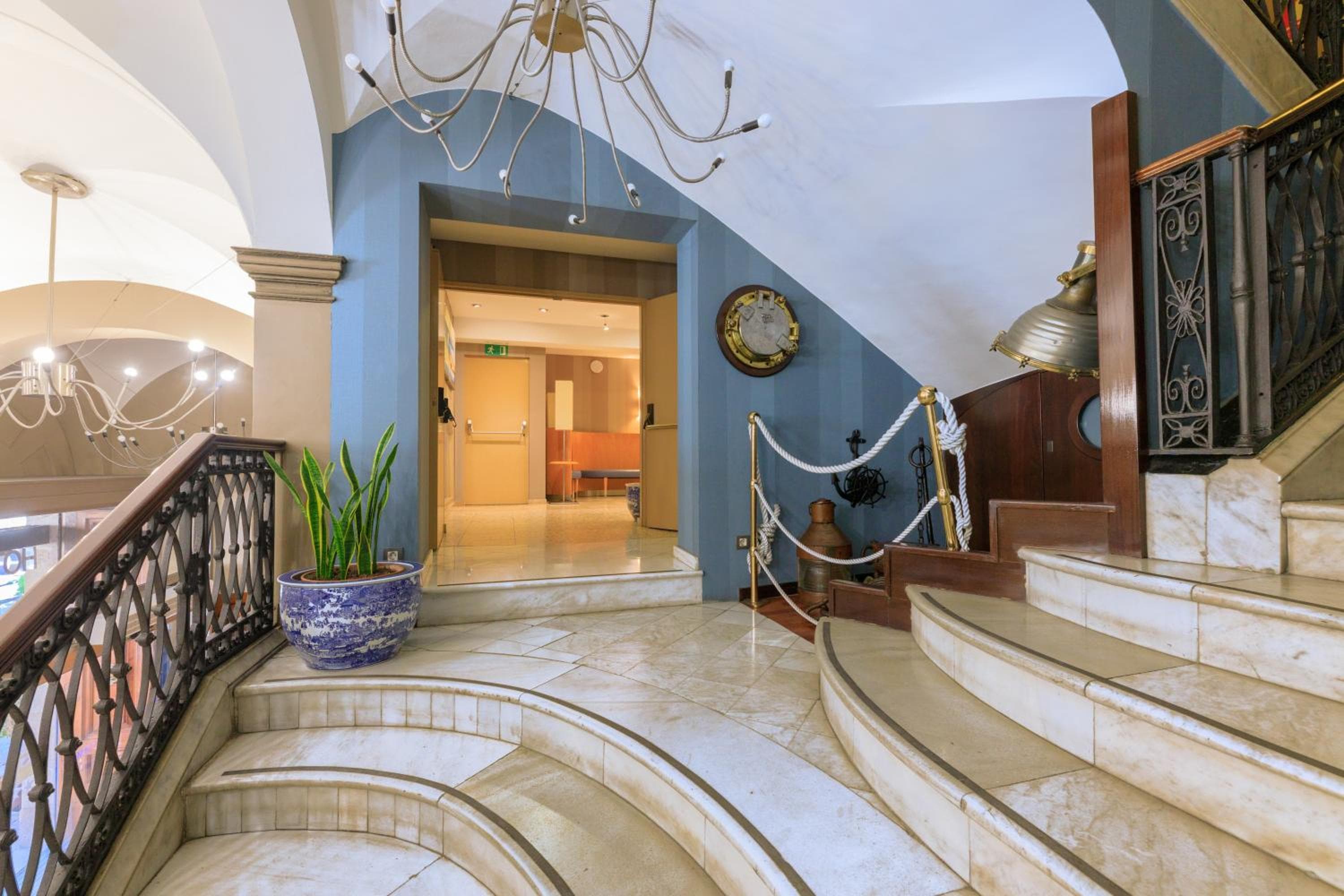 Hotel del Mar — 4