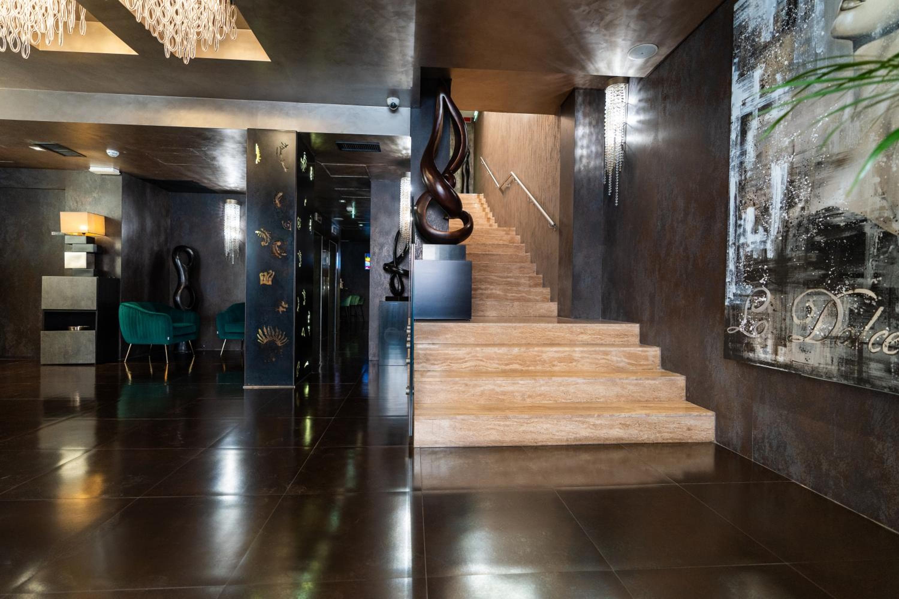 Divina Luxury Hotel — 6