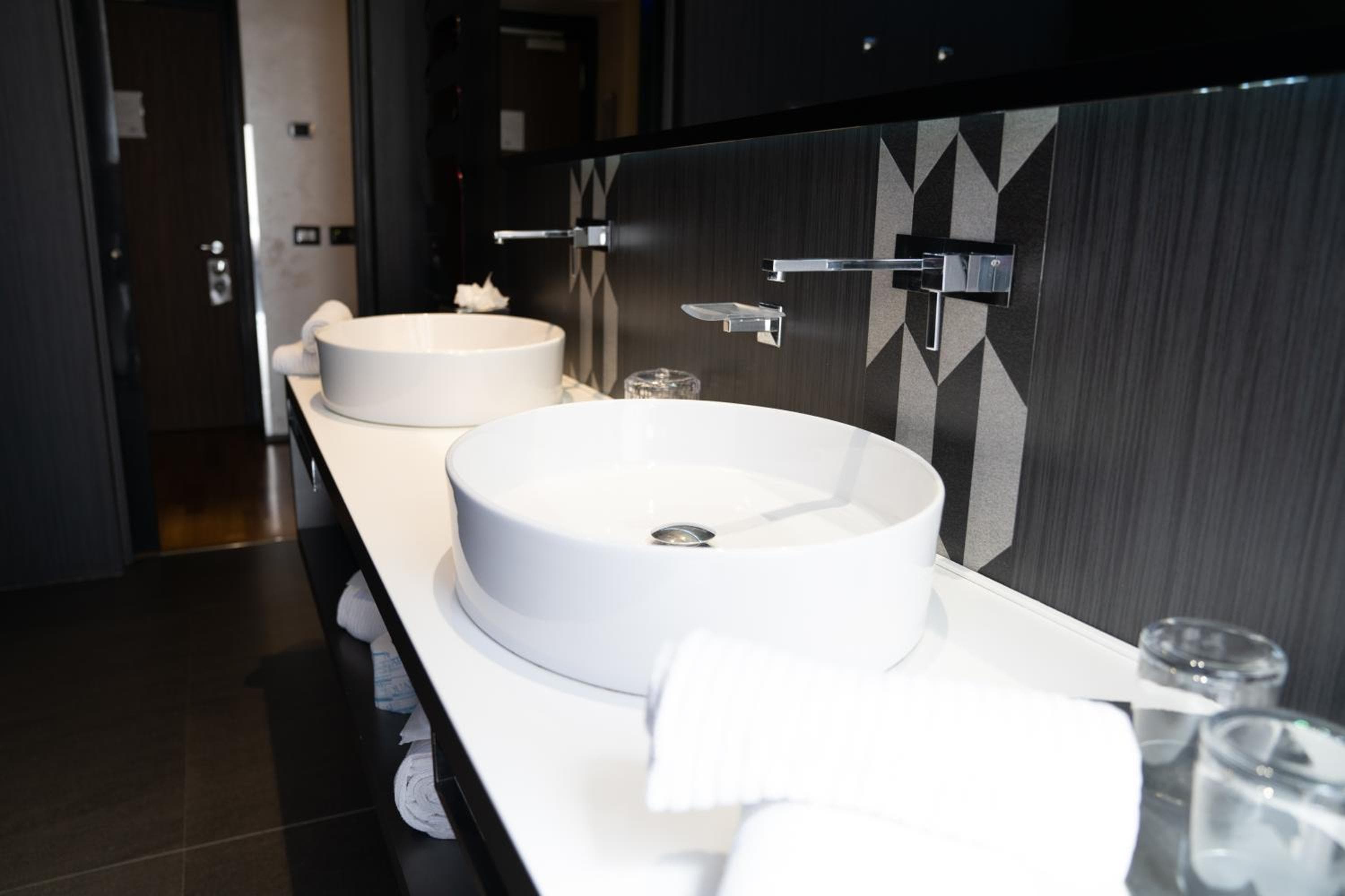 Divina Luxury Hotel — 15