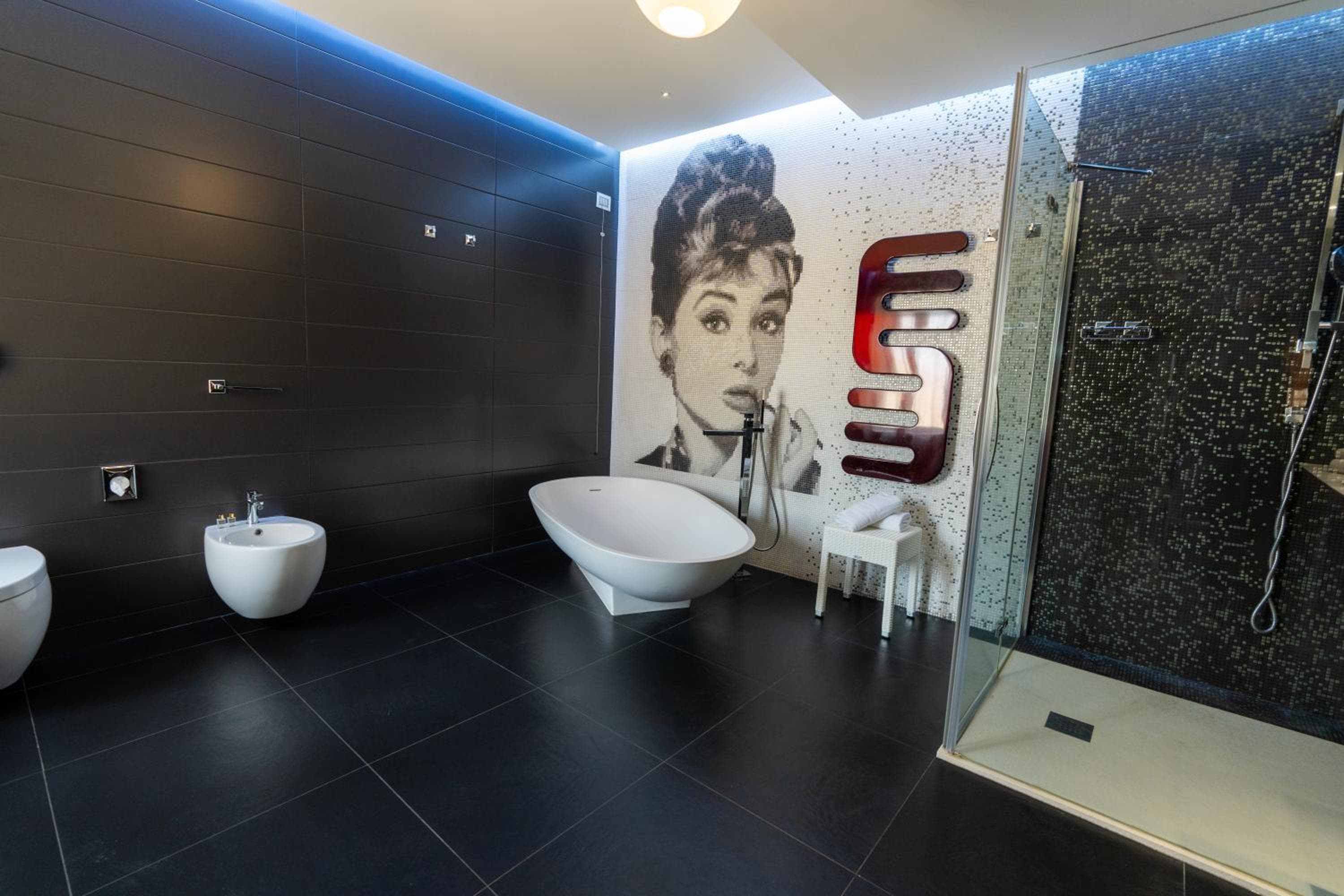 Divina Luxury Hotel — 21