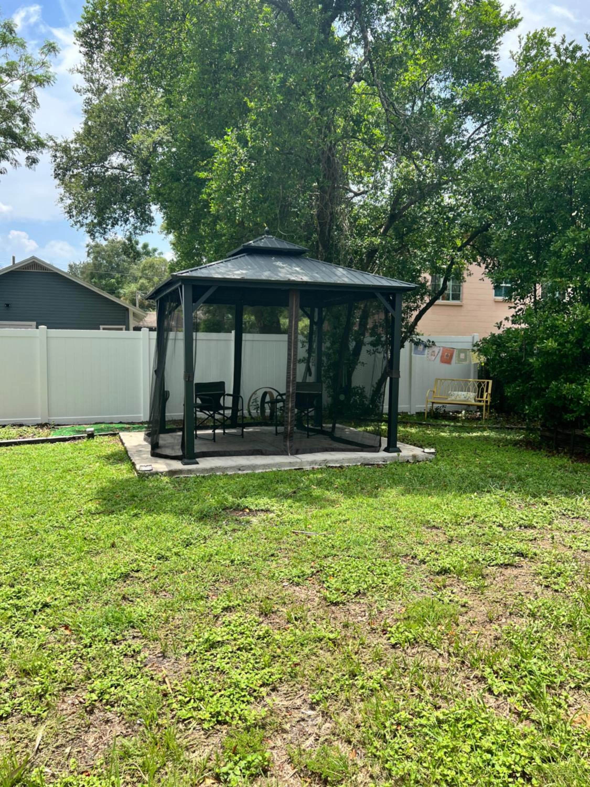 Rivercrest Bungalow Retreat — 27